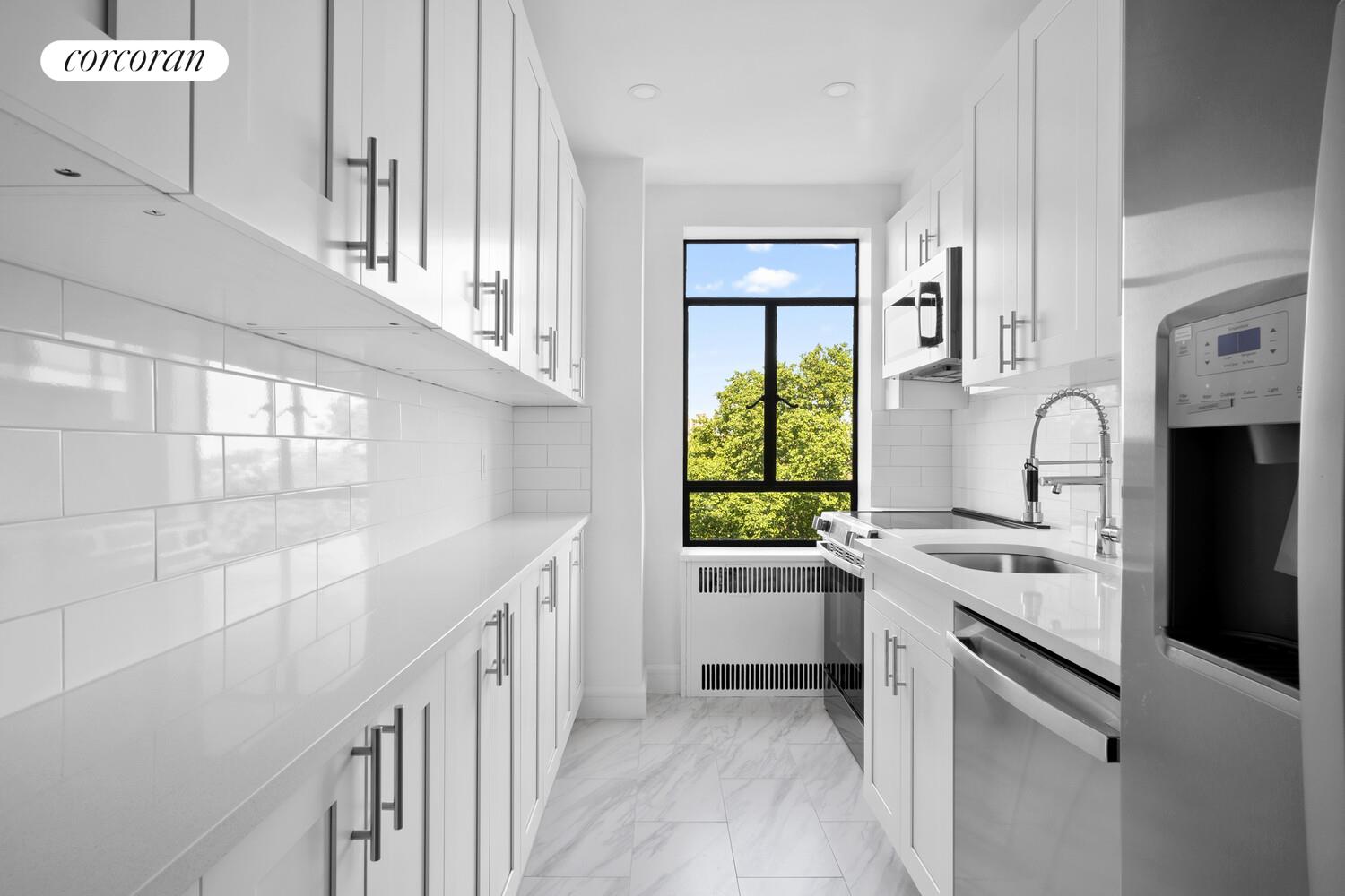 #6 photo, 100 RIVERSIDE Drive, マンハッタン Upper West Side , NY 10024