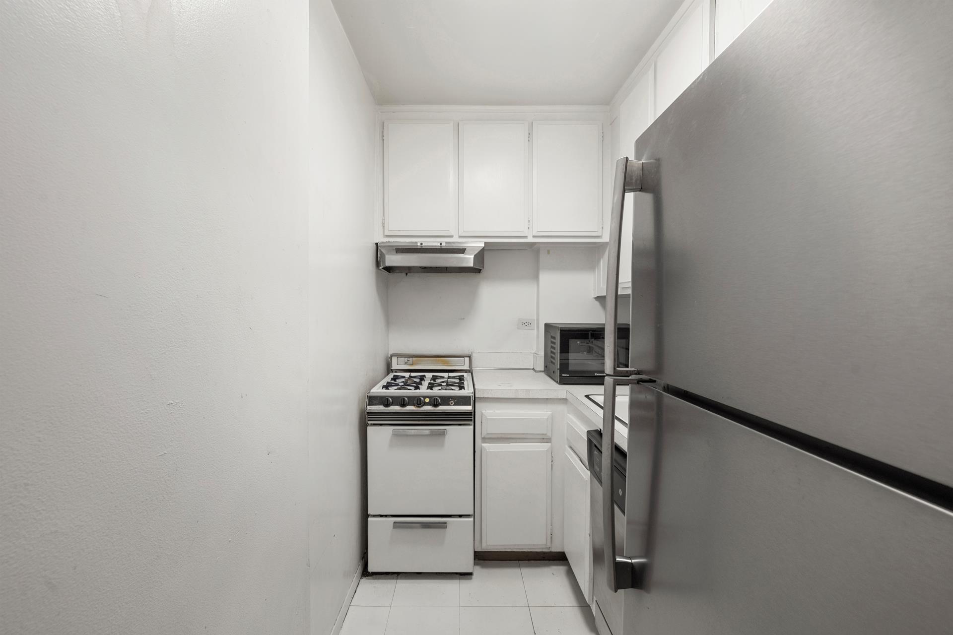 #1 photo, 7 E 14TH Street, Flatiron , NY 10003