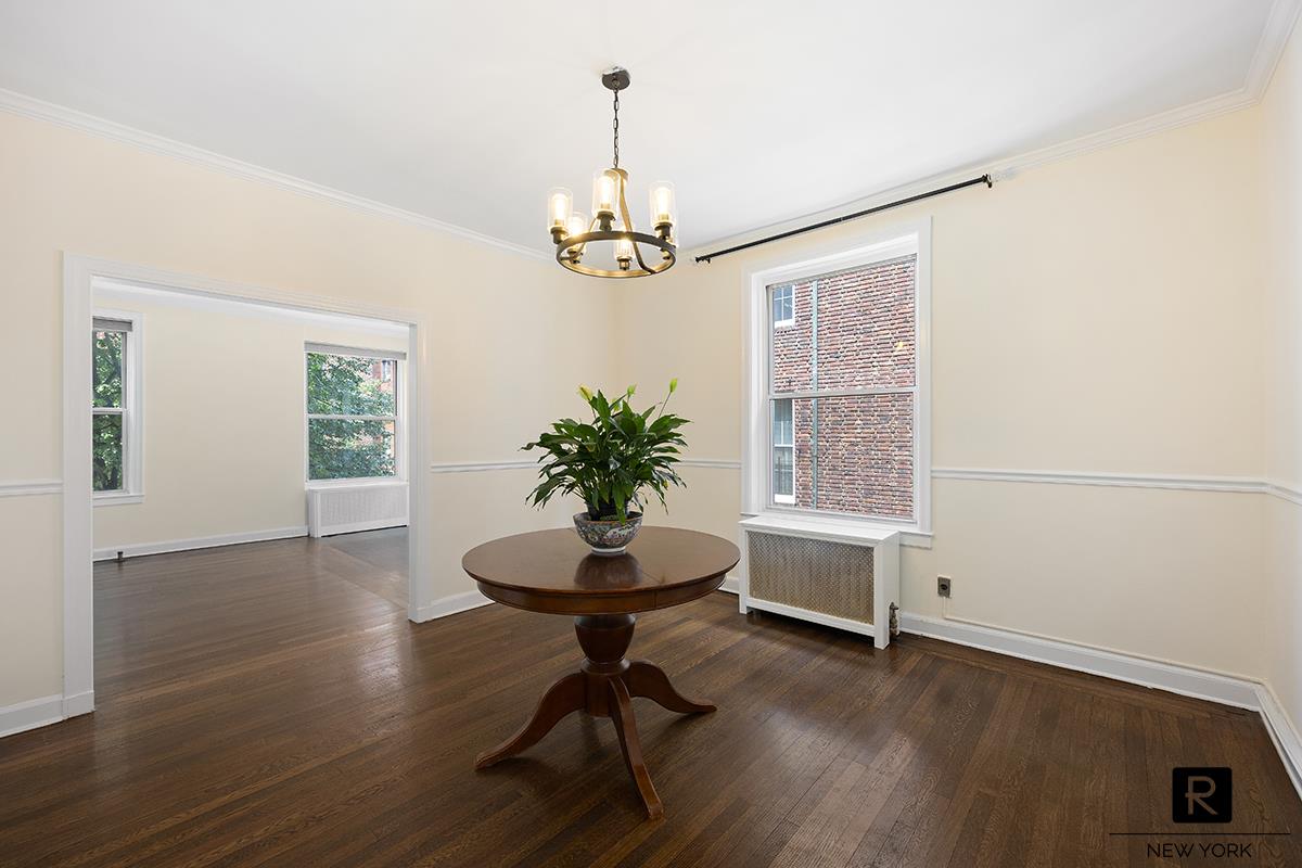 #1 photo, 37-33 84th Street, 皇后區 傑克遜高地 Jackson Heights , NY 11372
