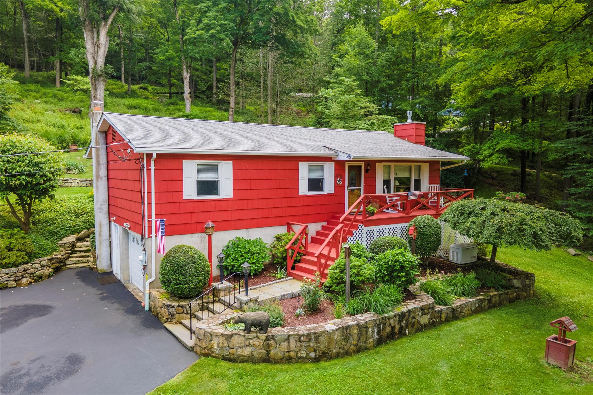 #1 photo, 194 Bell Hollow Road, Putnam Valley , NY 10579