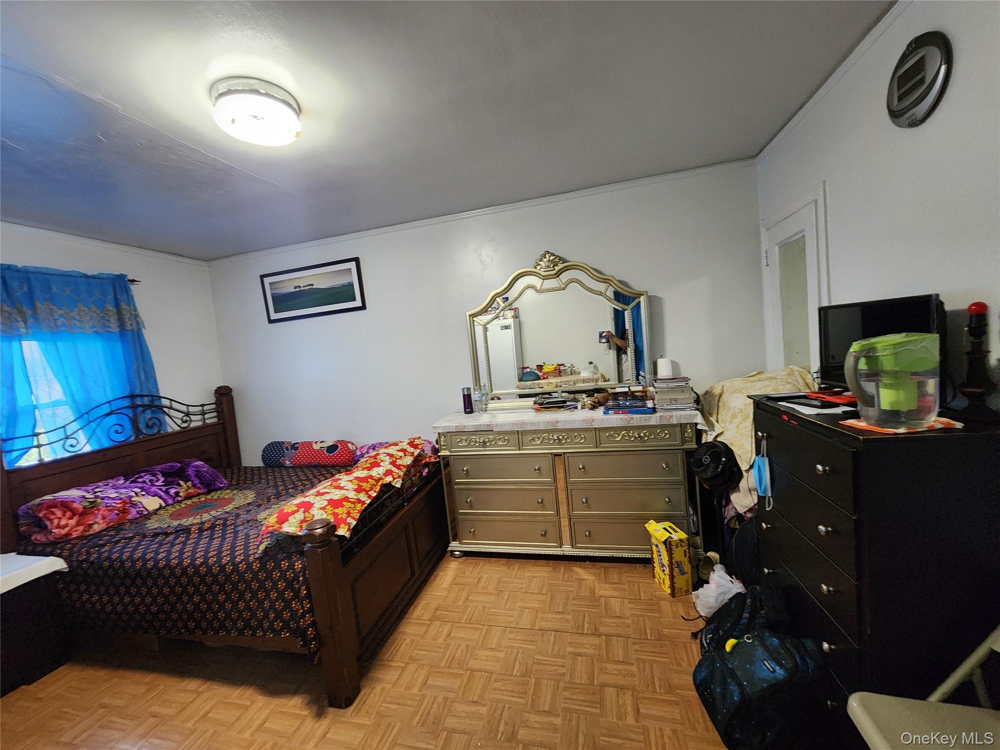 #3 photo, 194-10 Hollis Avenue, Hollis , NY 11412