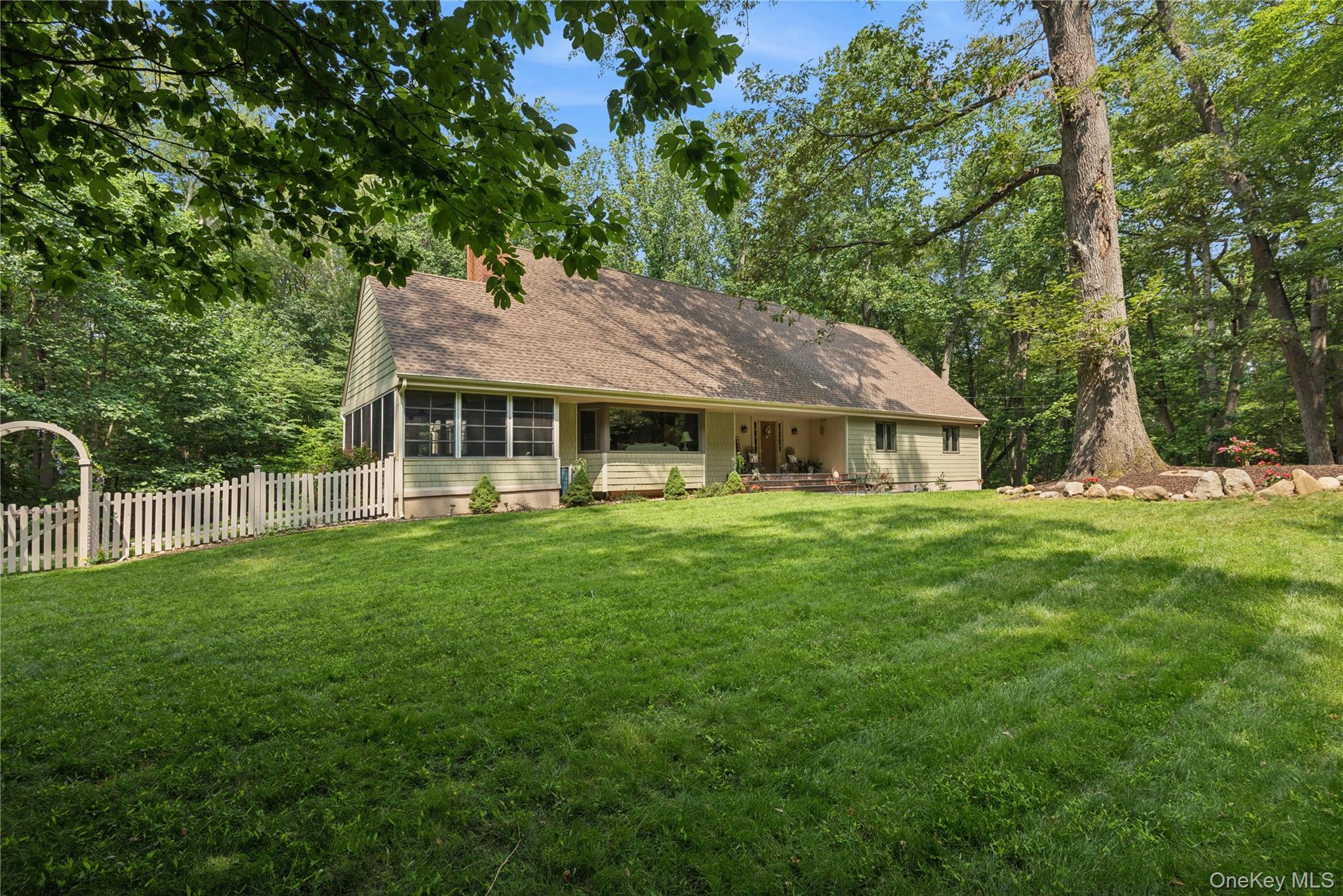 #10 photo, 23 Bacon Road, Head Of The Harbor , NY 11780