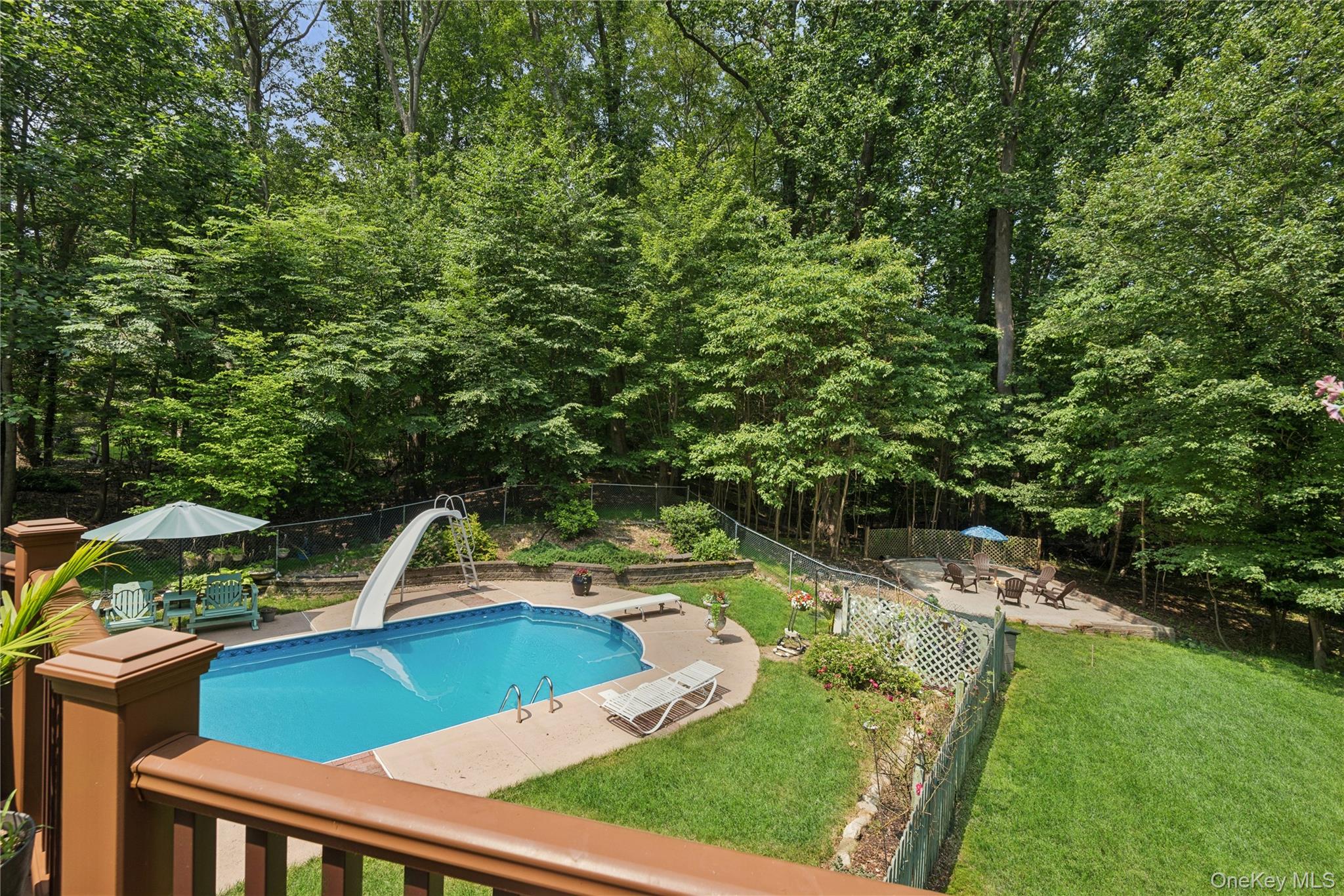 #16 photo, 23 Bacon Road, Head Of The Harbor , NY 11780