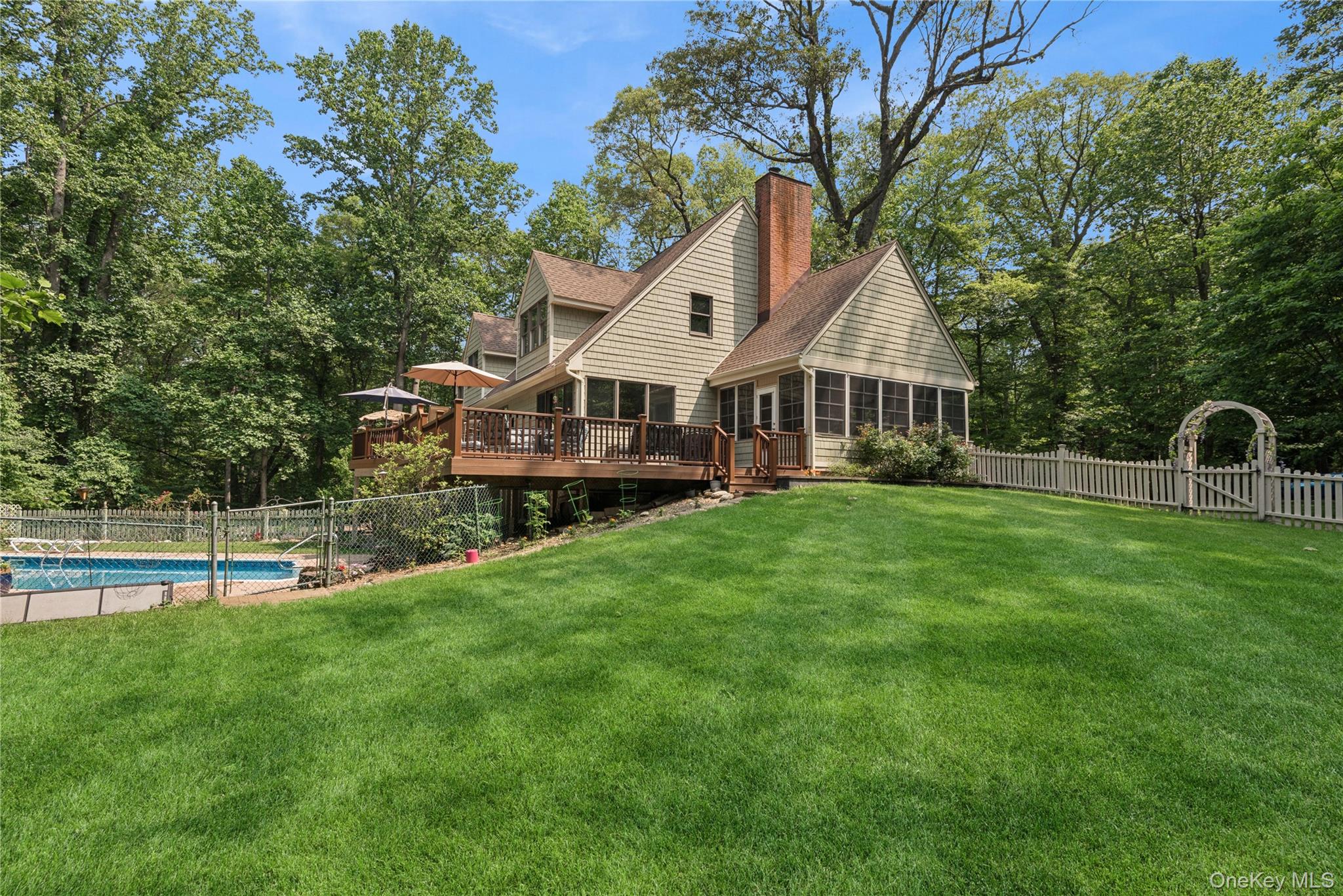 #5 photo, 23 Bacon Road, Head Of The Harbor , NY 11780