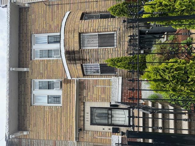 #1 photo, 2718 Holland Avenue, Bronx , NY 10467