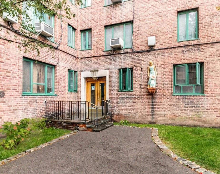 #1 photo, 2059 McGraw Avenue, 布朗士 Bronx , NY 10462