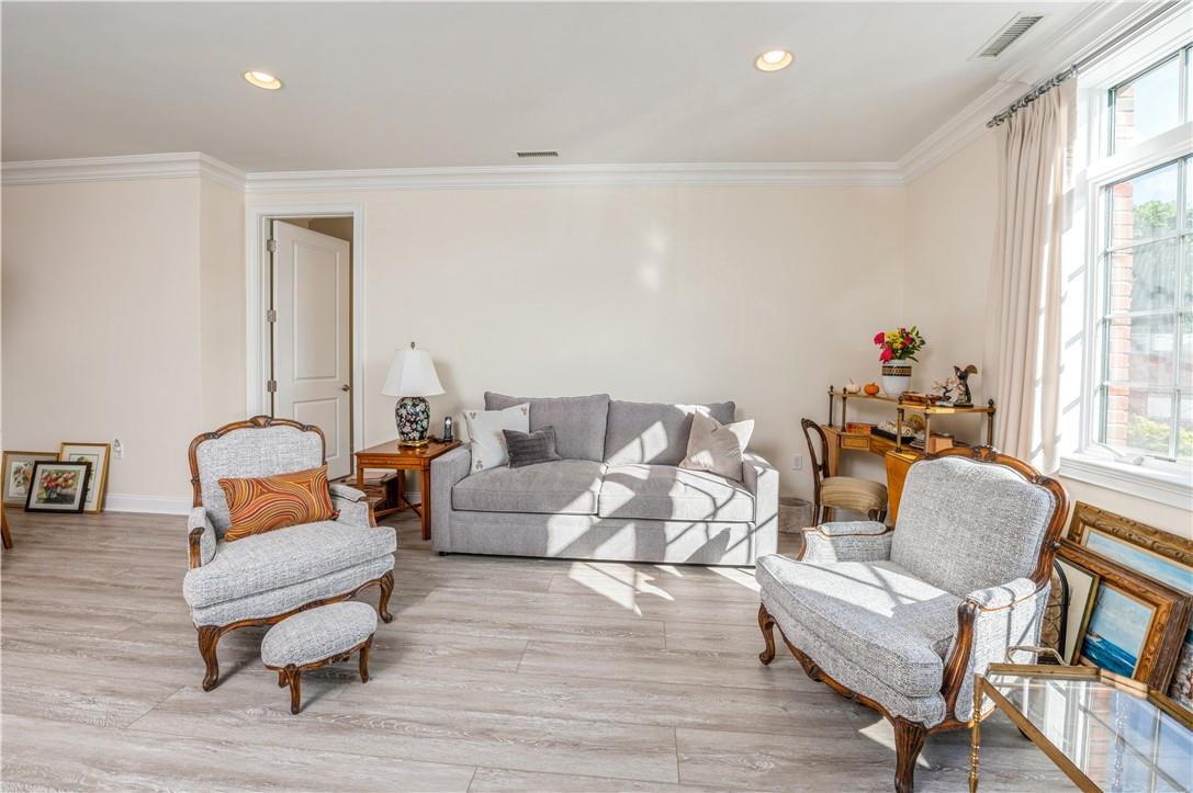 #5 photo, 1 Christie Place, Scarsdale , NY 10583