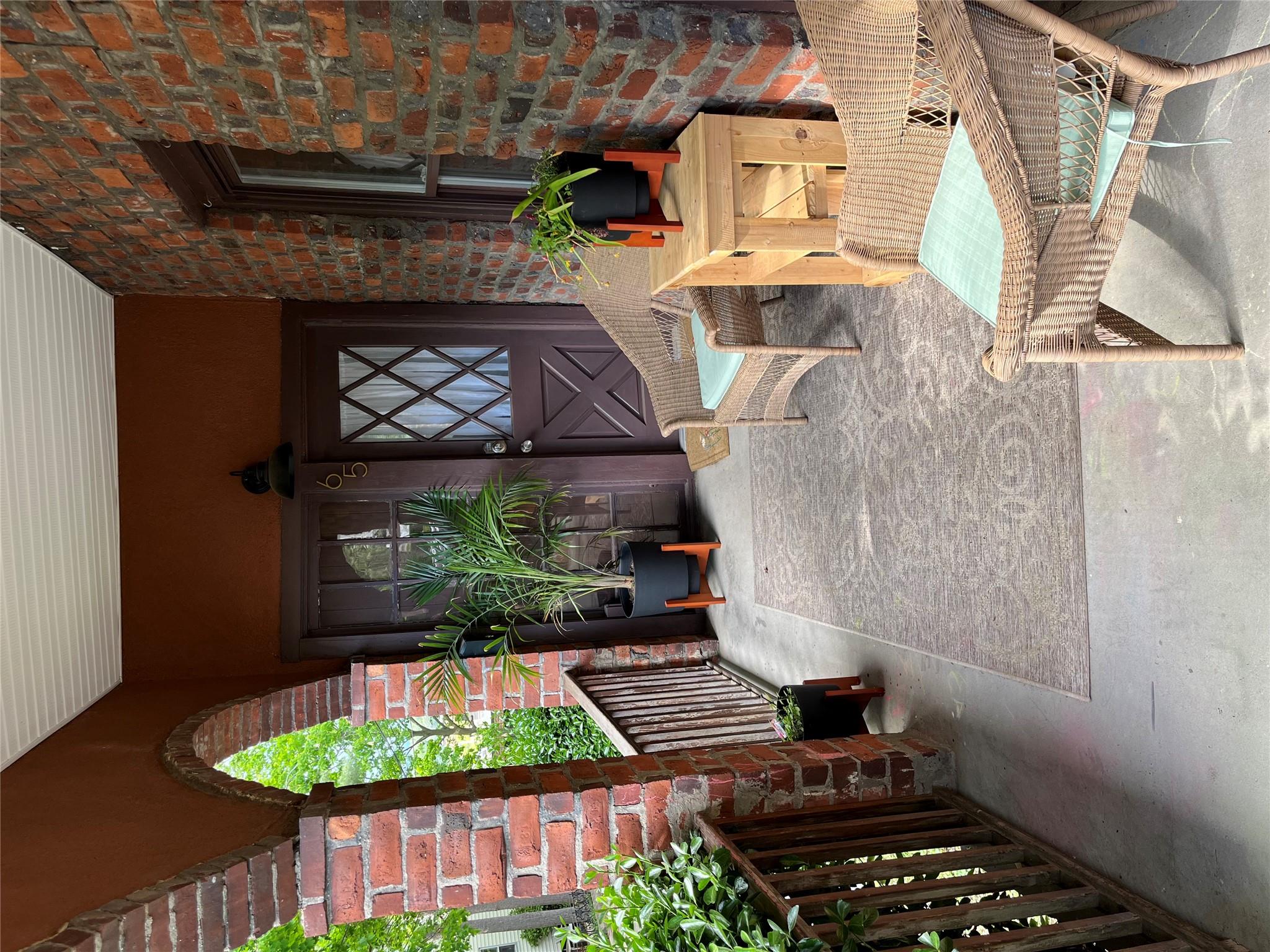 #1 photo, 65 Summit Ave, 长岛 Sea Cliff , NY 11579