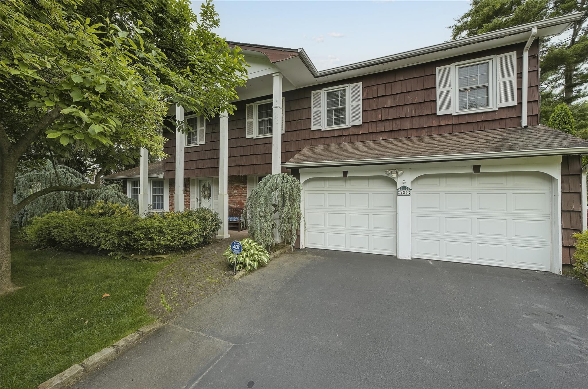 #1 photo, 283 Town Line Road, East Northport , NY 11731