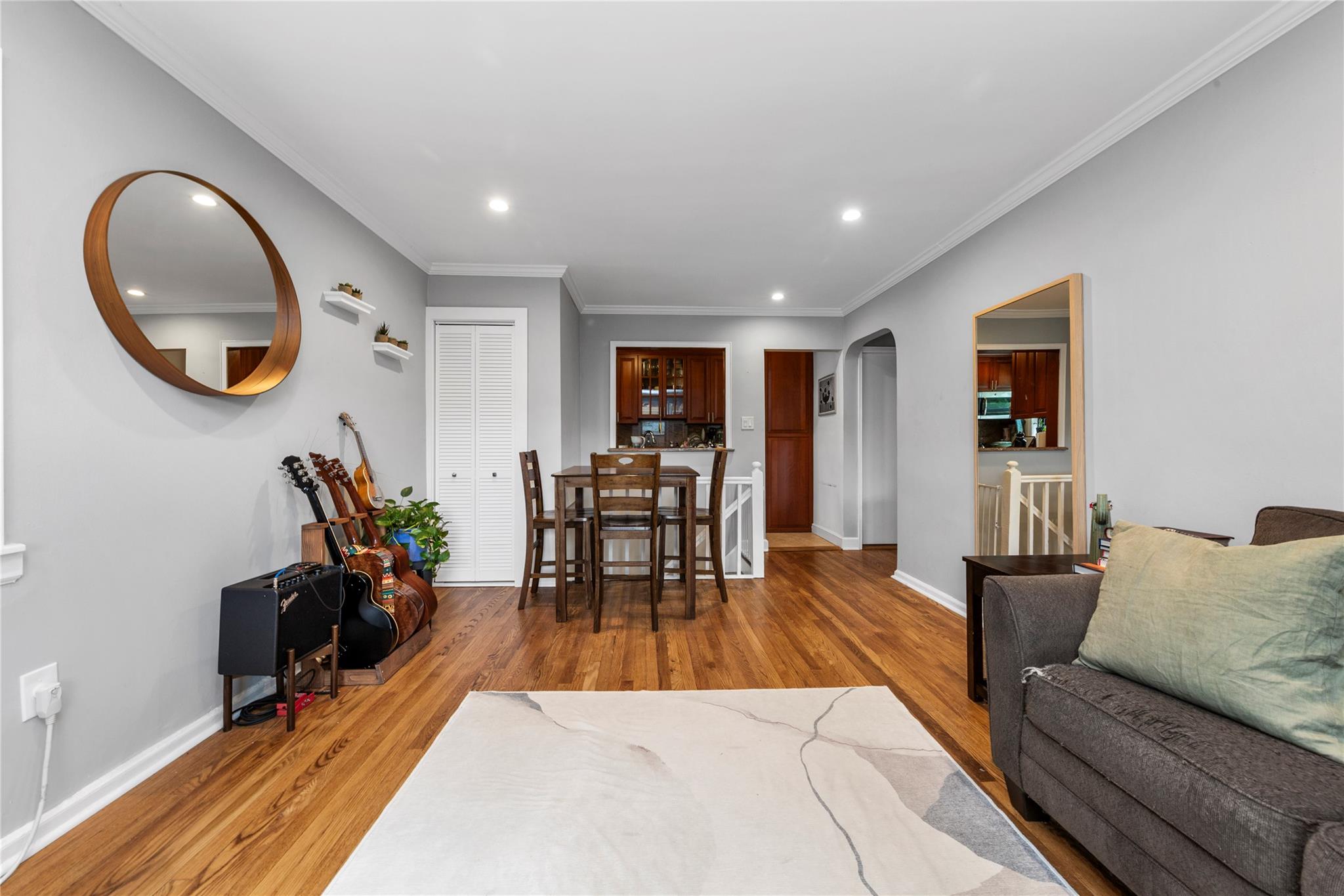 #10 photo, 218-02 73rd Avenue, クイーンズ区 Oakland Gardens , NY 11364