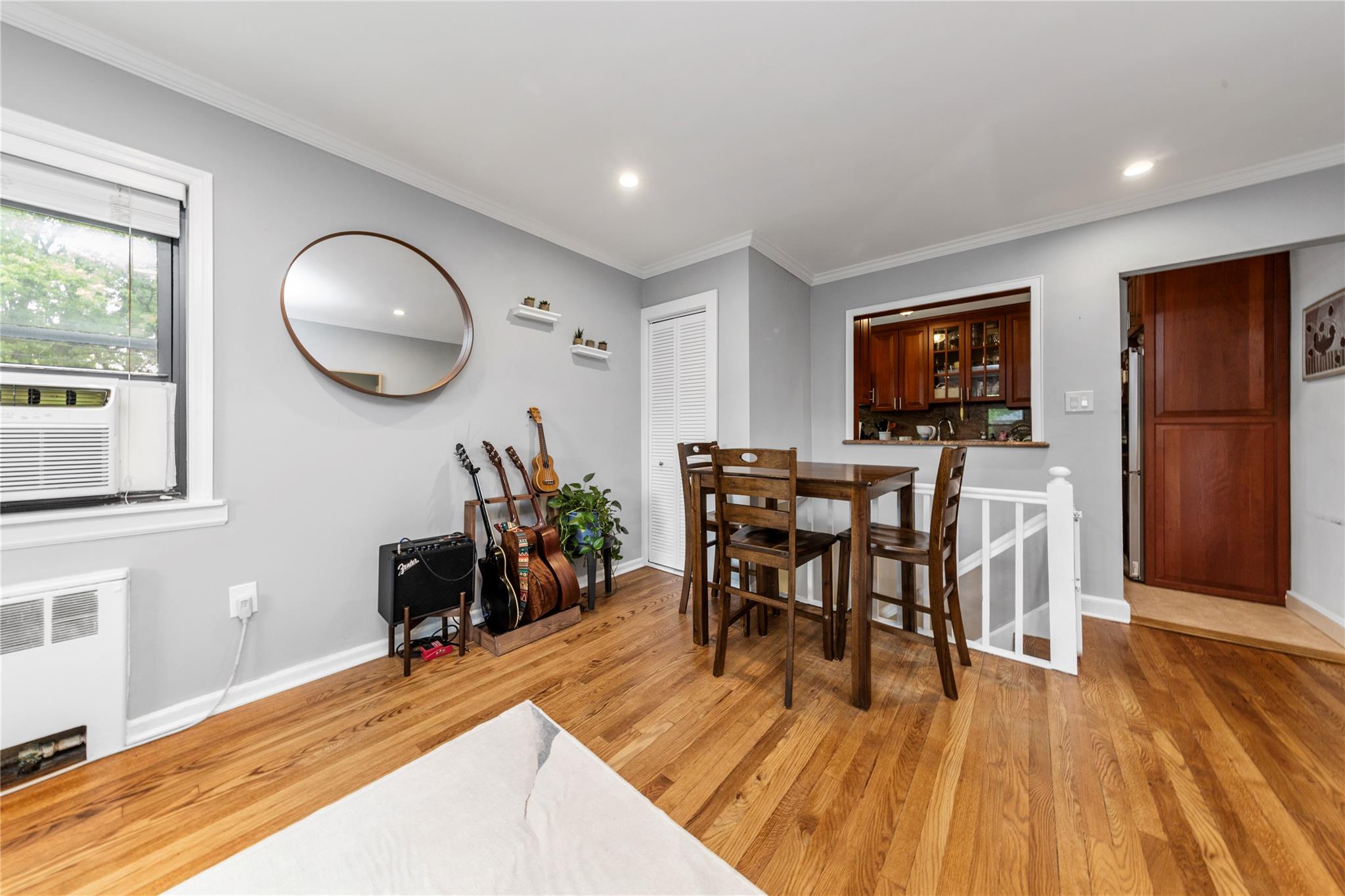 #11 photo, 218-02 73rd Avenue, クイーンズ区 Oakland Gardens , NY 11364