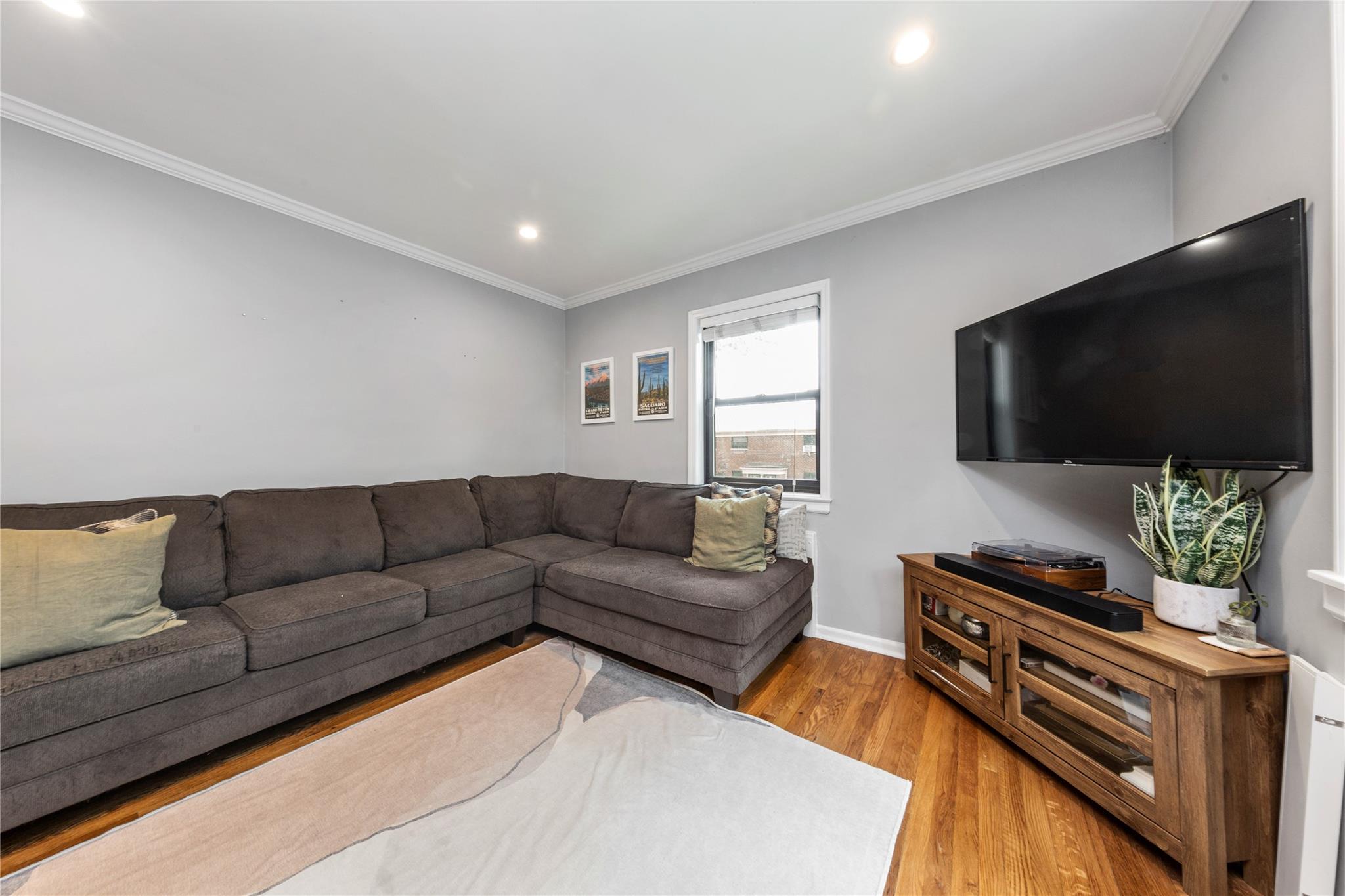 #12 photo, 218-02 73rd Avenue, クイーンズ区 Oakland Gardens , NY 11364