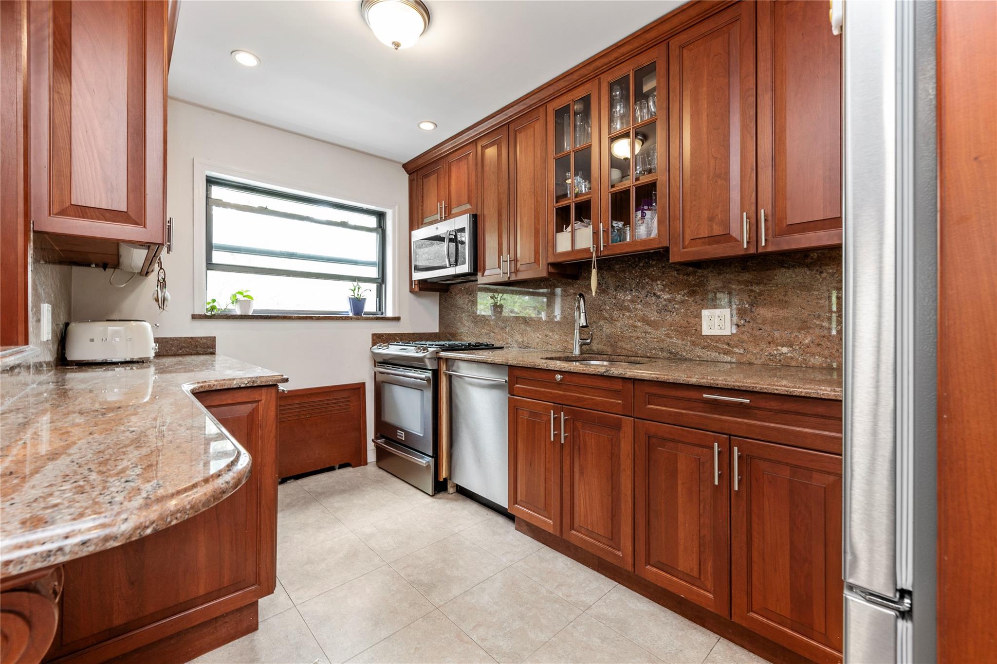 #4 photo, 218-02 73rd Avenue, クイーンズ区 Oakland Gardens , NY 11364