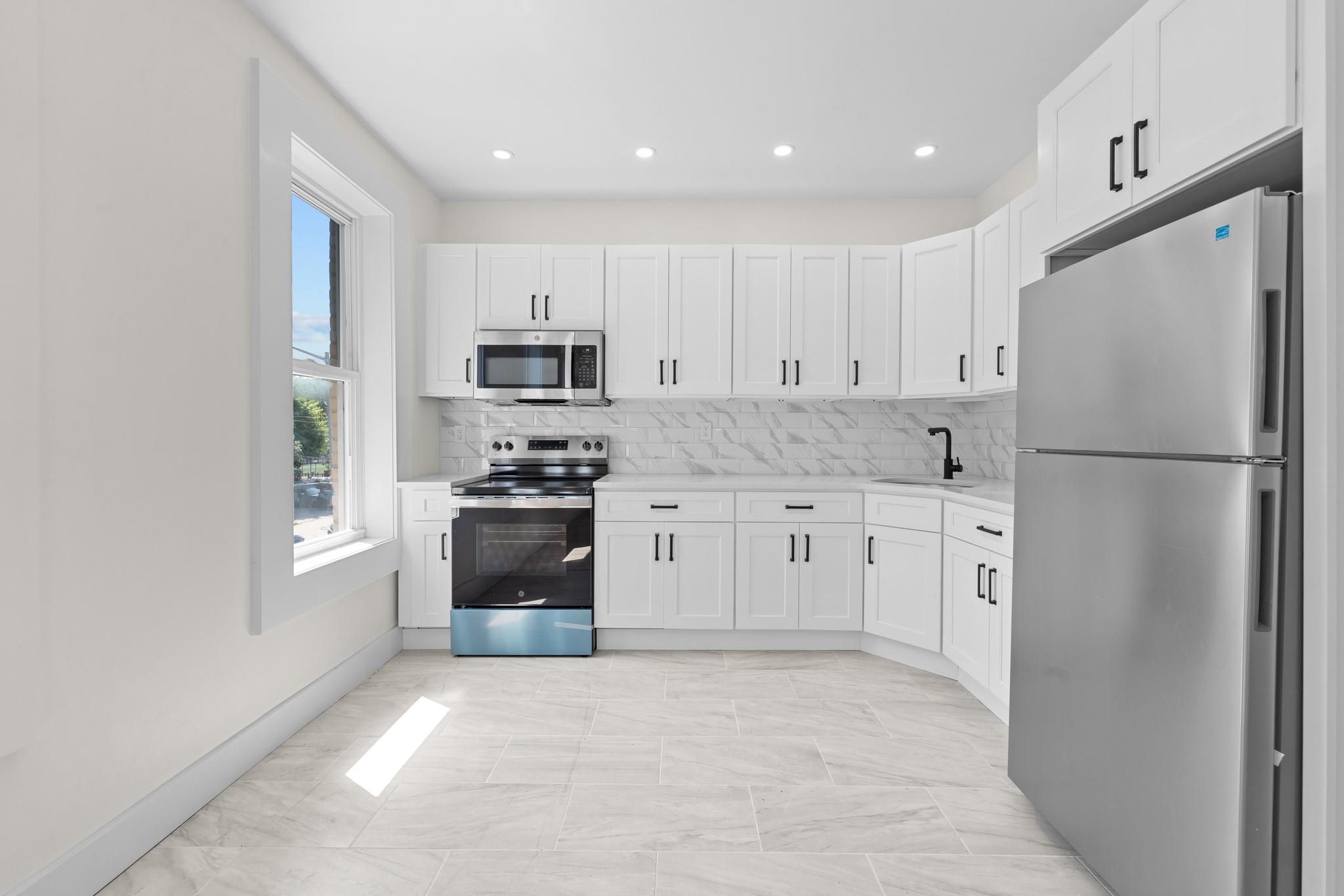 #1 photo, 256 Herzl Street, 布鲁克林 Brooklyn , NY 11212
