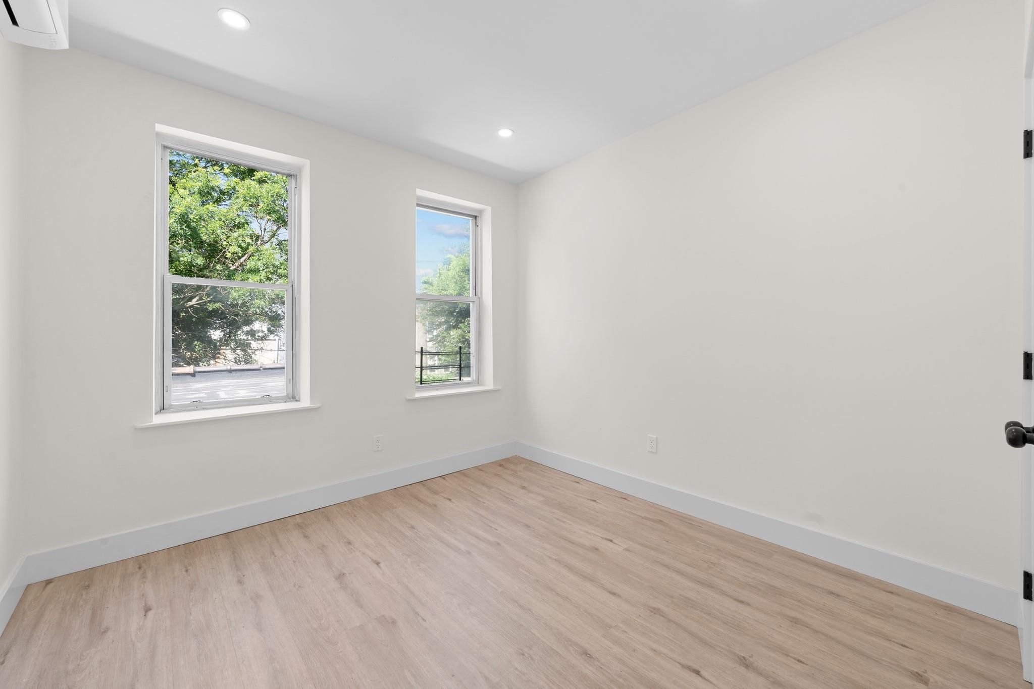 #10 photo, 256 Herzl Street, ブルックリン区 Brooklyn , NY 11212