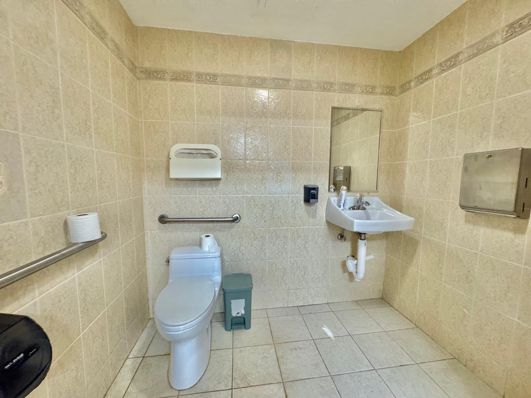 #11 photo, 99-12 - 99-16 97th Street, クイーンズ区 Ozone Park , NY 11416