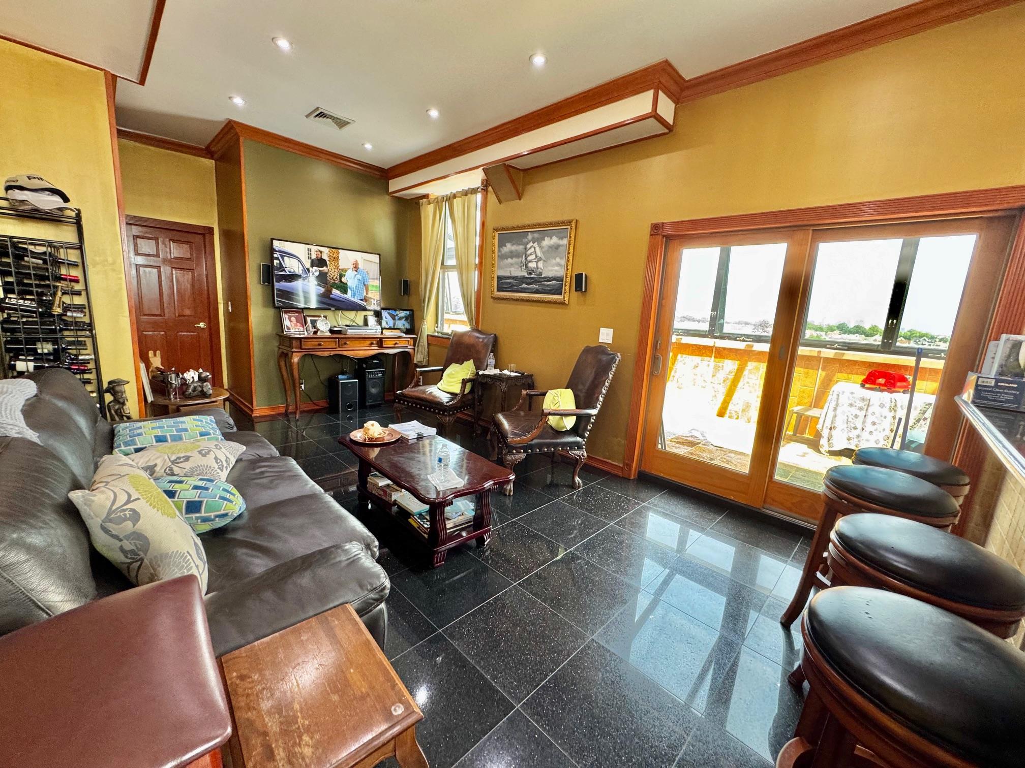 #17 photo, 99-12 - 99-16 97th Street, クイーンズ区 Ozone Park , NY 11416