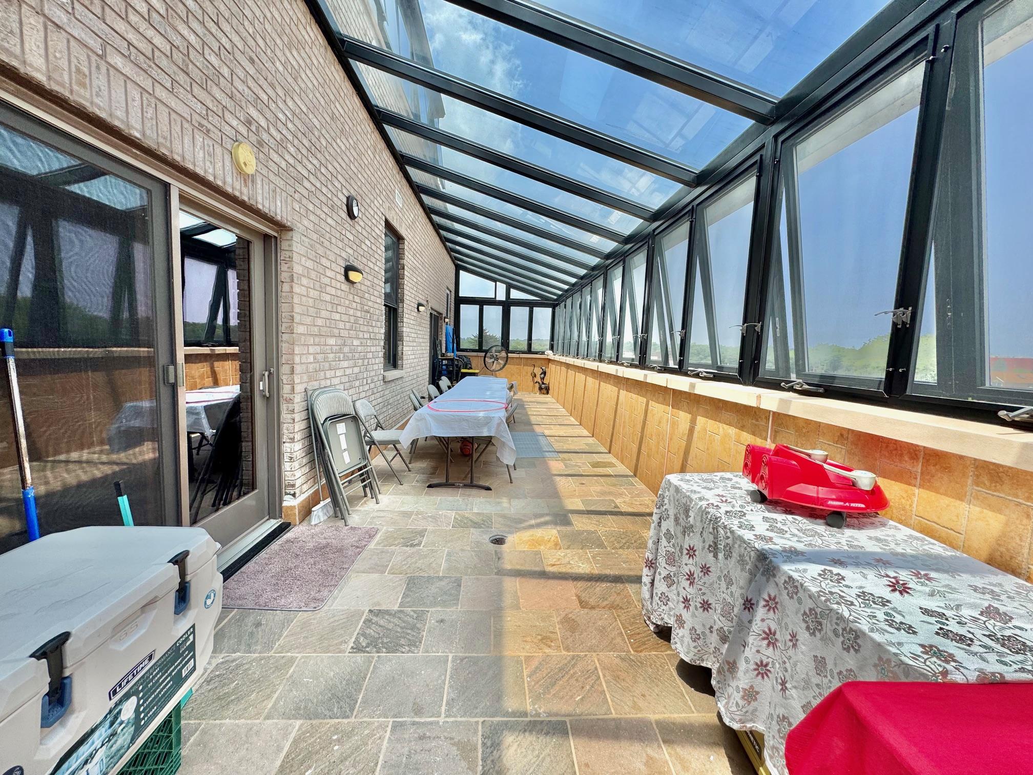 #18 photo, 99-12 - 99-16 97th Street, クイーンズ区 Ozone Park , NY 11416