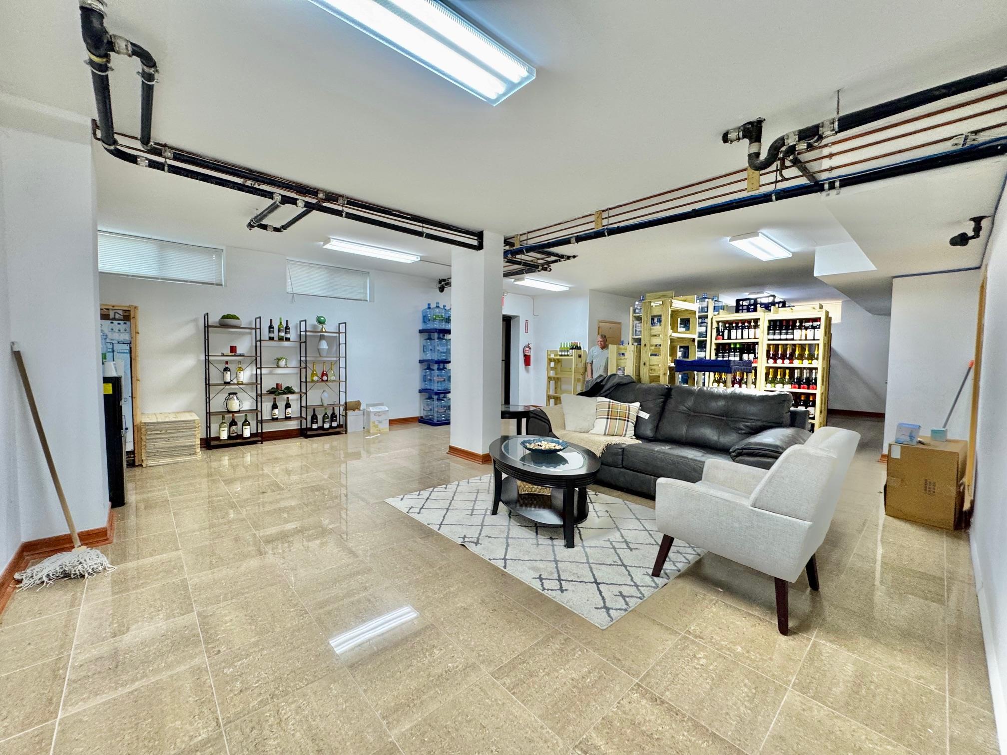 #4 photo, 99-12 - 99-16 97th Street, クイーンズ区 Ozone Park , NY 11416