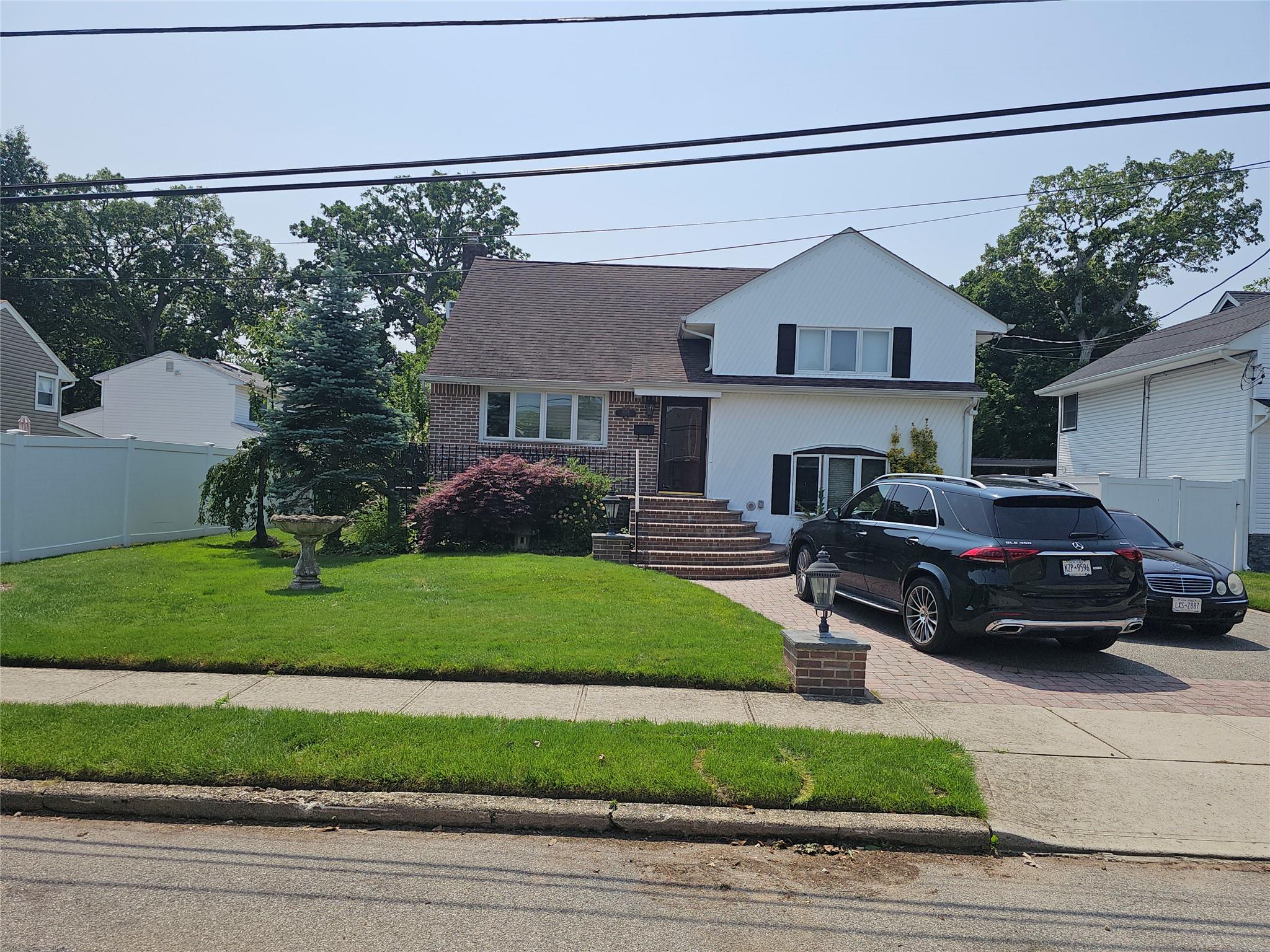 #1 photo, 1078 Barbara Court, ناسو North Bellmore , NY 11710