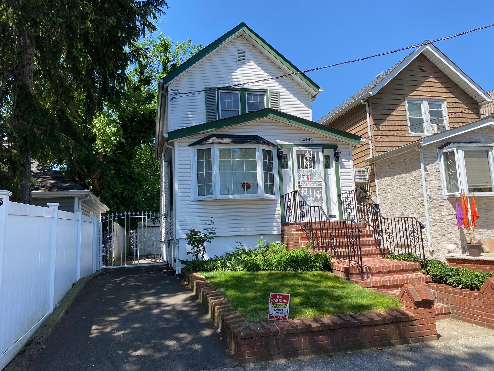 #1 photo, 10542 91st Street, كوينز Ozone Park , NY 11417