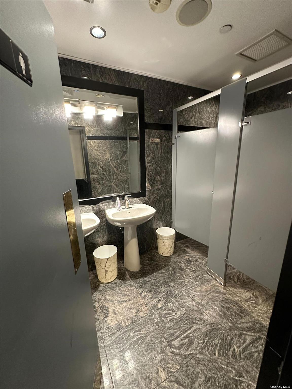 #5 photo, 14046 Queens Boulevard, クイーンズ区 Jamaica , NY 11435