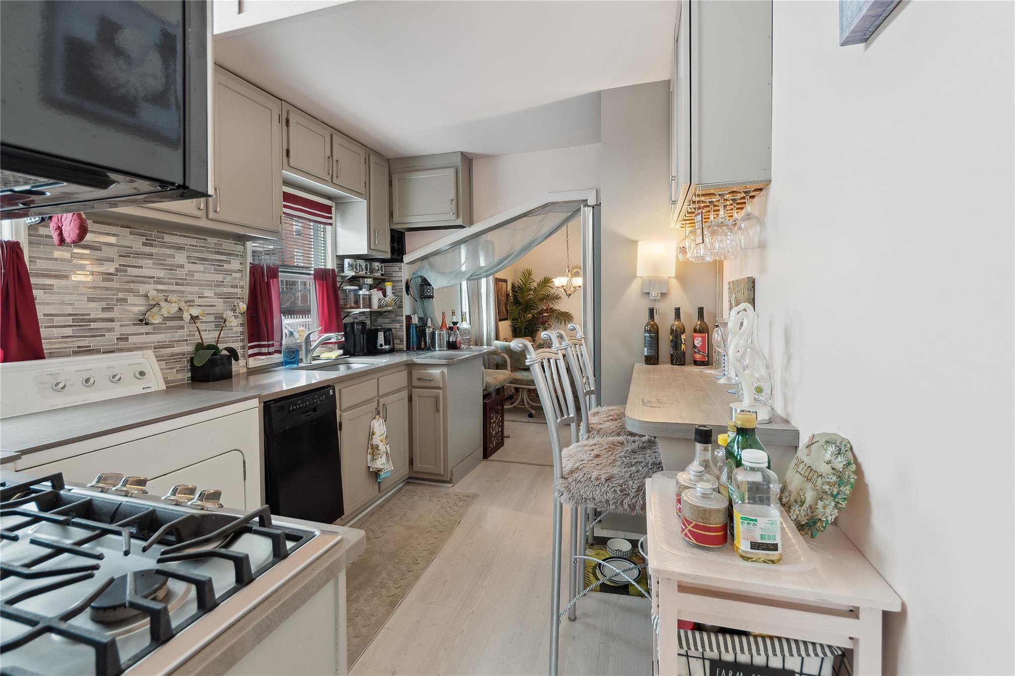 #8 photo, 34 Alden Park, ブロンクス区 Bronx , NY 10465