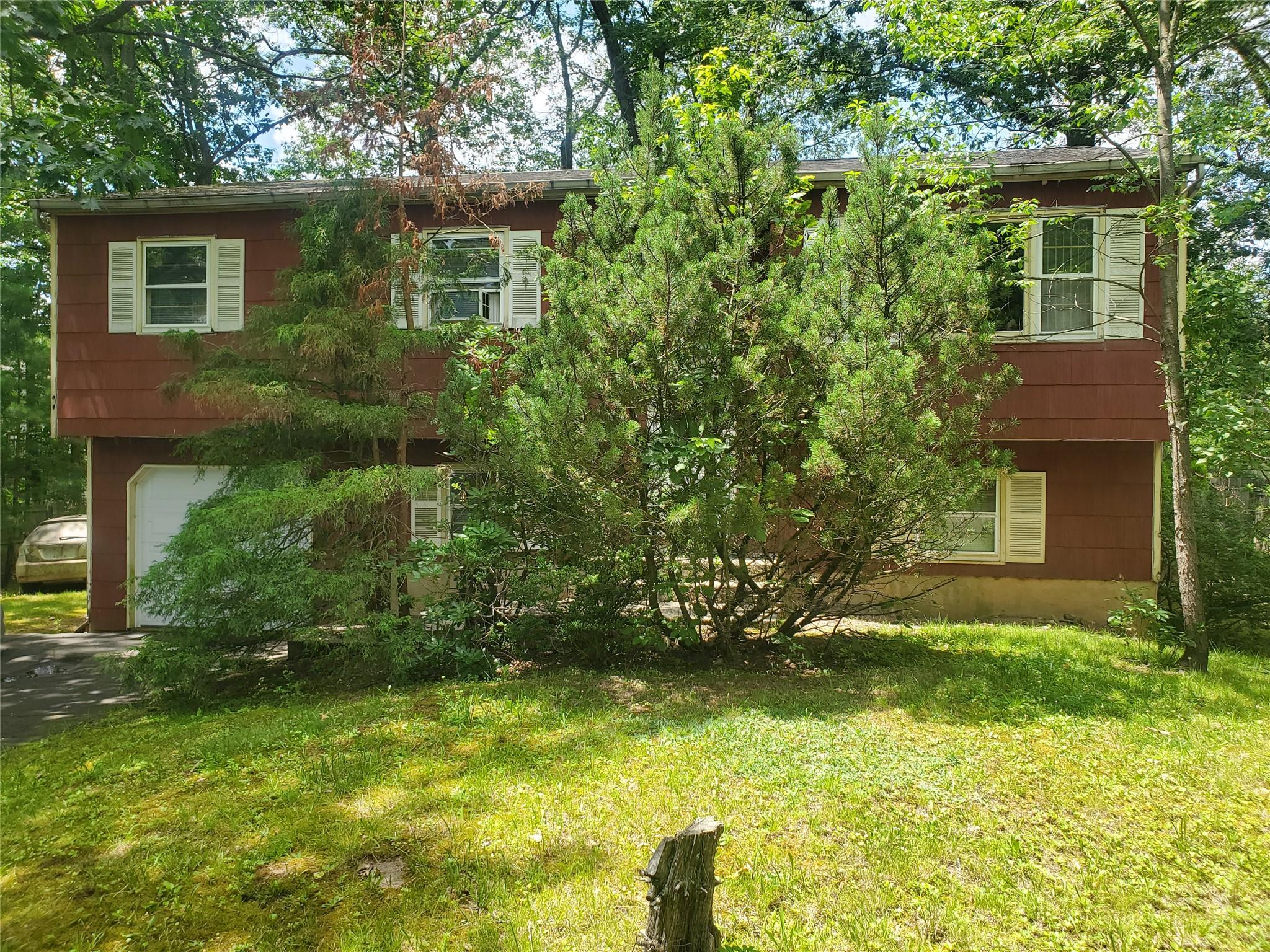 #1 photo, 563 Union Road, Spring Valley , NY 10977