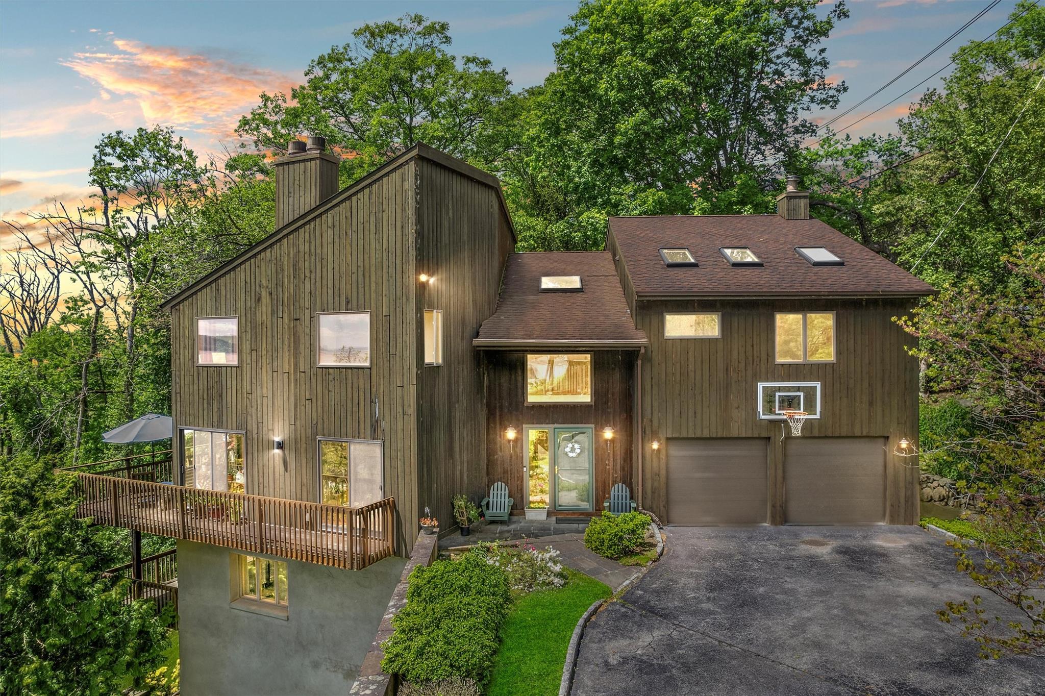 #1 photo, 1260 Albany Post Road, Croton-on-Hudson , NY 10520
