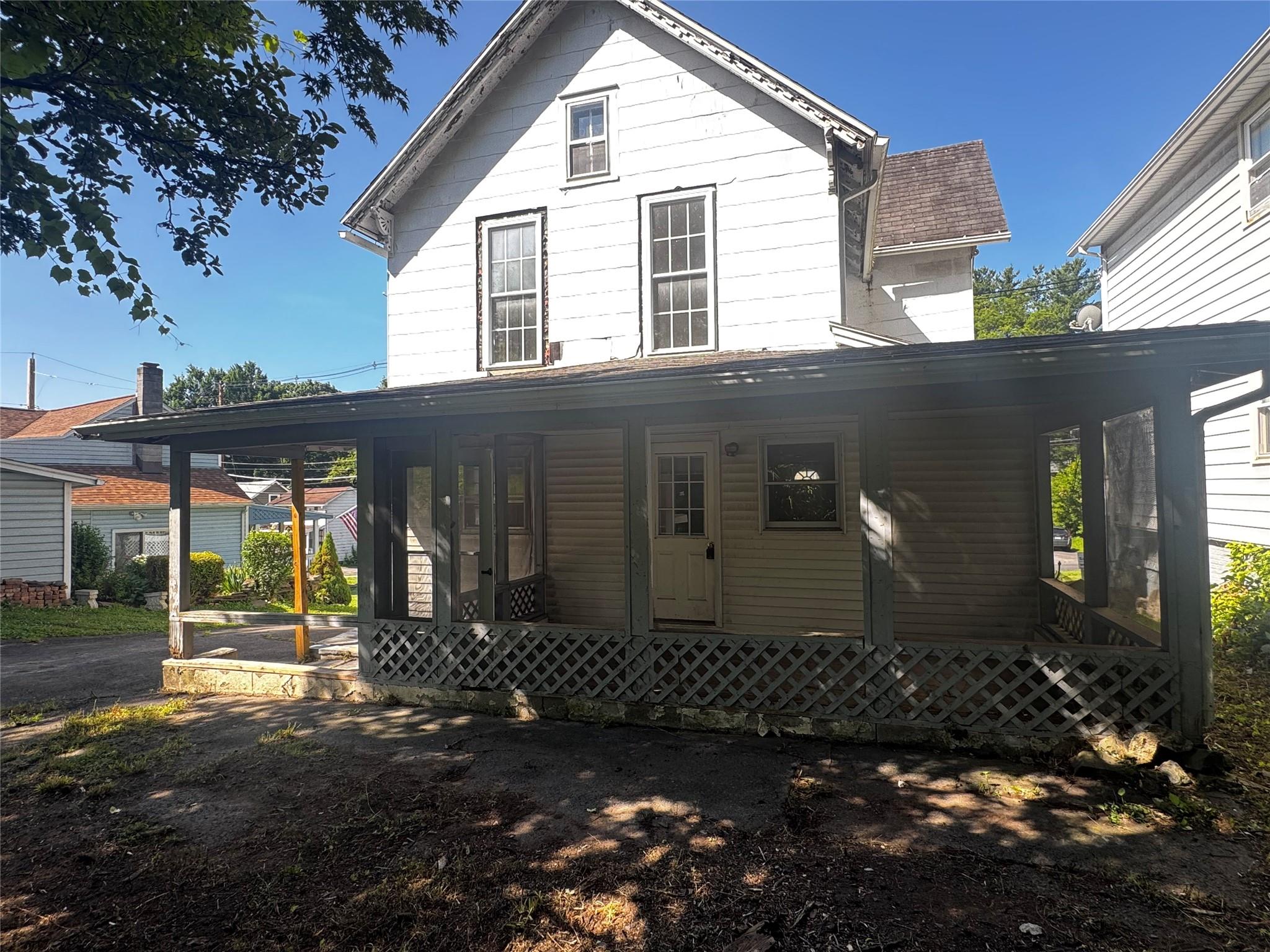 #11 photo, 99 W Bridge Street, Saugerties , NY 12477