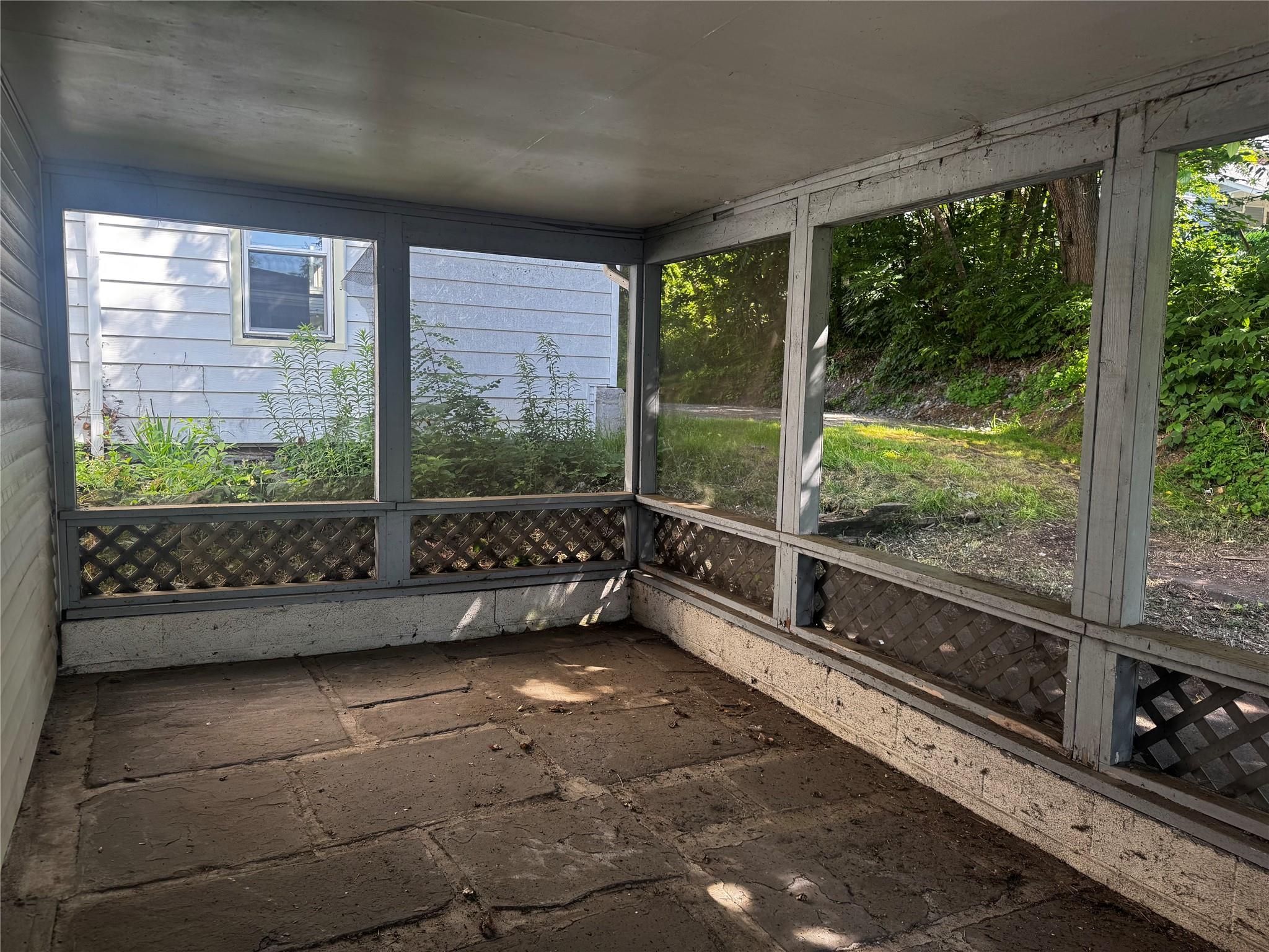 #12 photo, 99 W Bridge Street, Saugerties , NY 12477