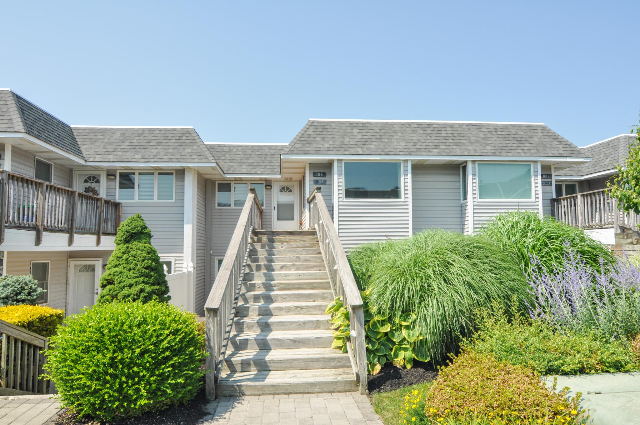 #2 photo, 806 Bluffs Drive, サフォーク郡 Baiting Hollow , NY 11933