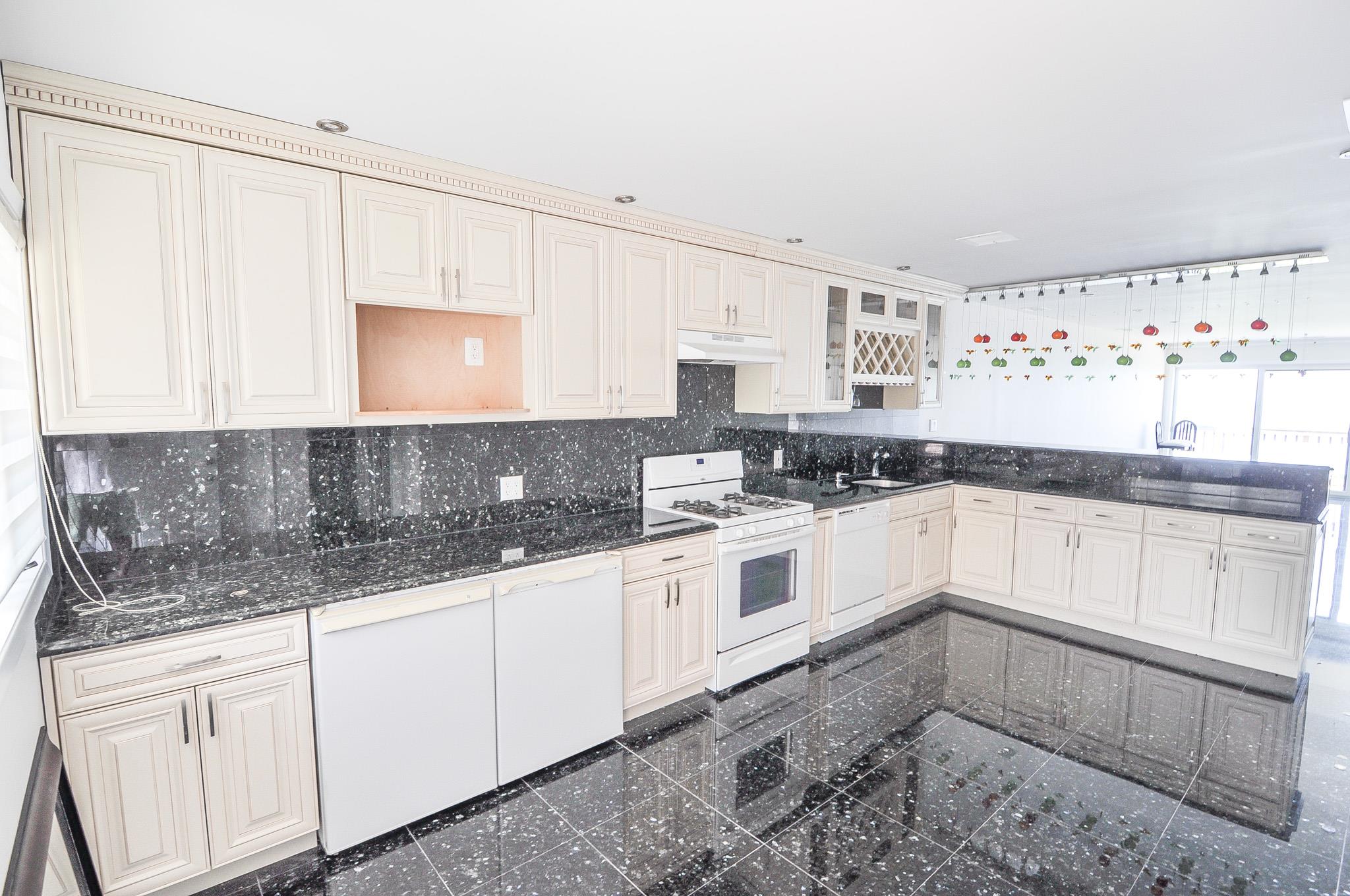 #7 photo, 806 Bluffs Drive, サフォーク郡 Baiting Hollow , NY 11933