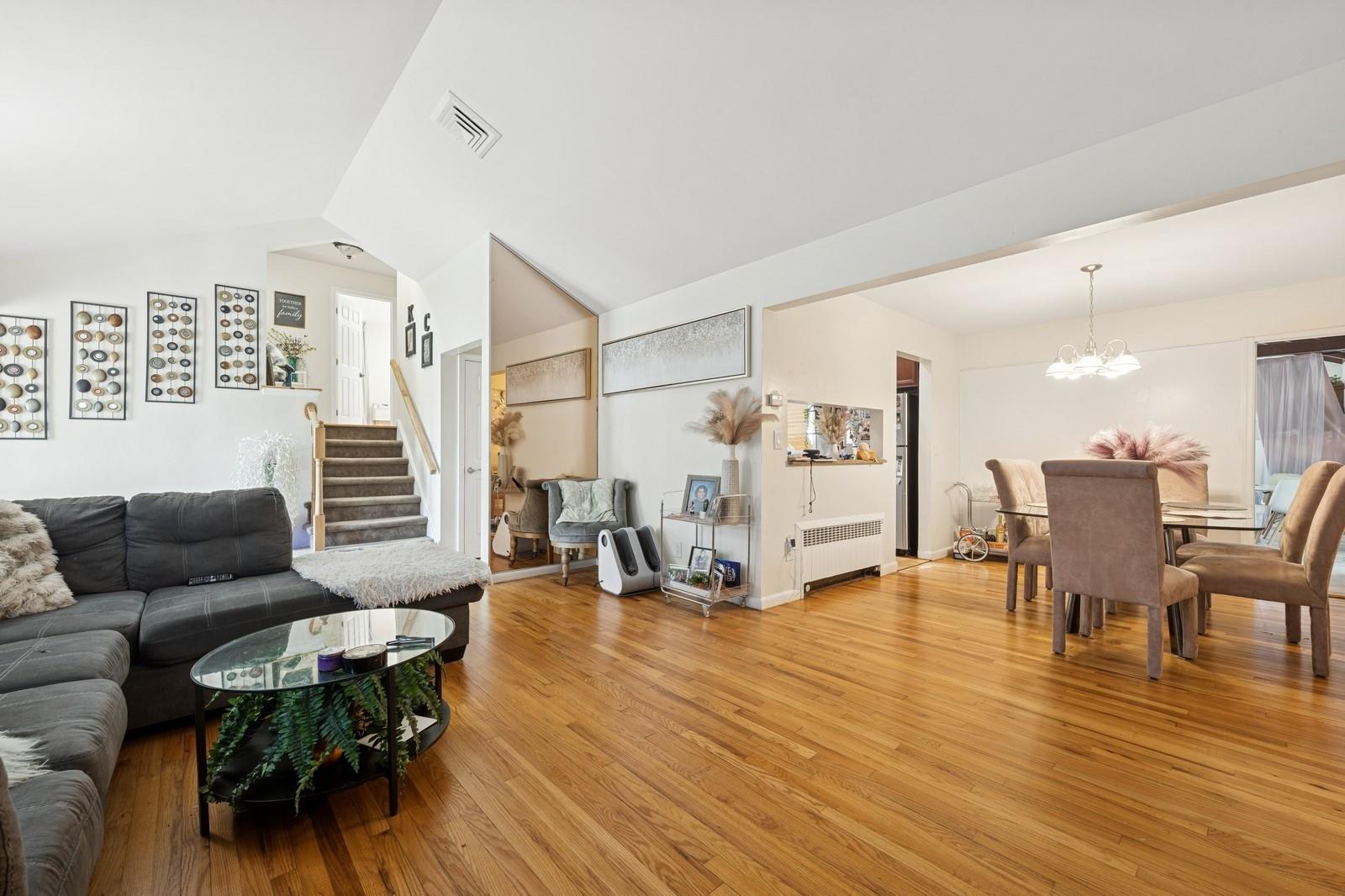 #13 photo, 345 E Park Avenue, ナッソー郡 Long Beach , NY 11561