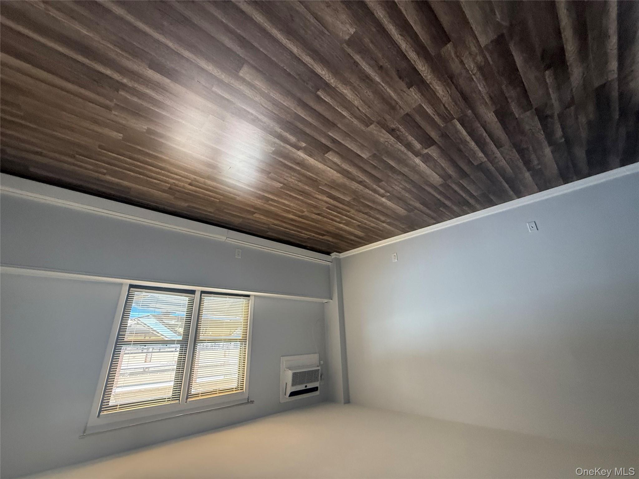 #5 photo, 1219 2nd Avenue, New Hyde Park , NY 11040