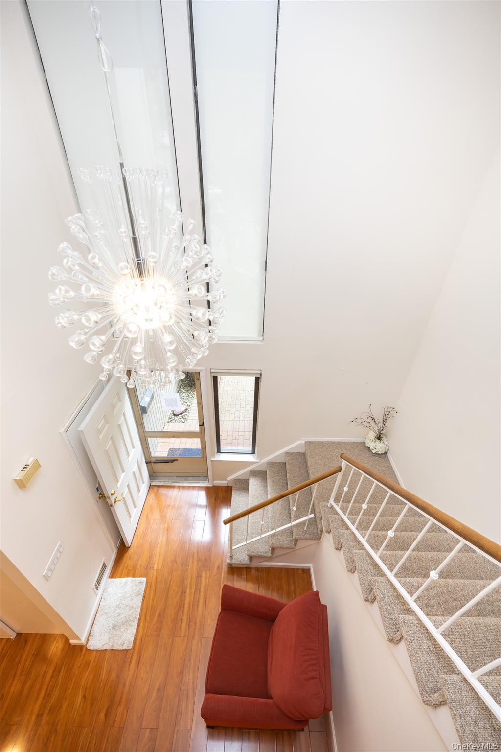 #14 photo, 41 Carriage Court, ナッソー郡 Jericho , NY 11753