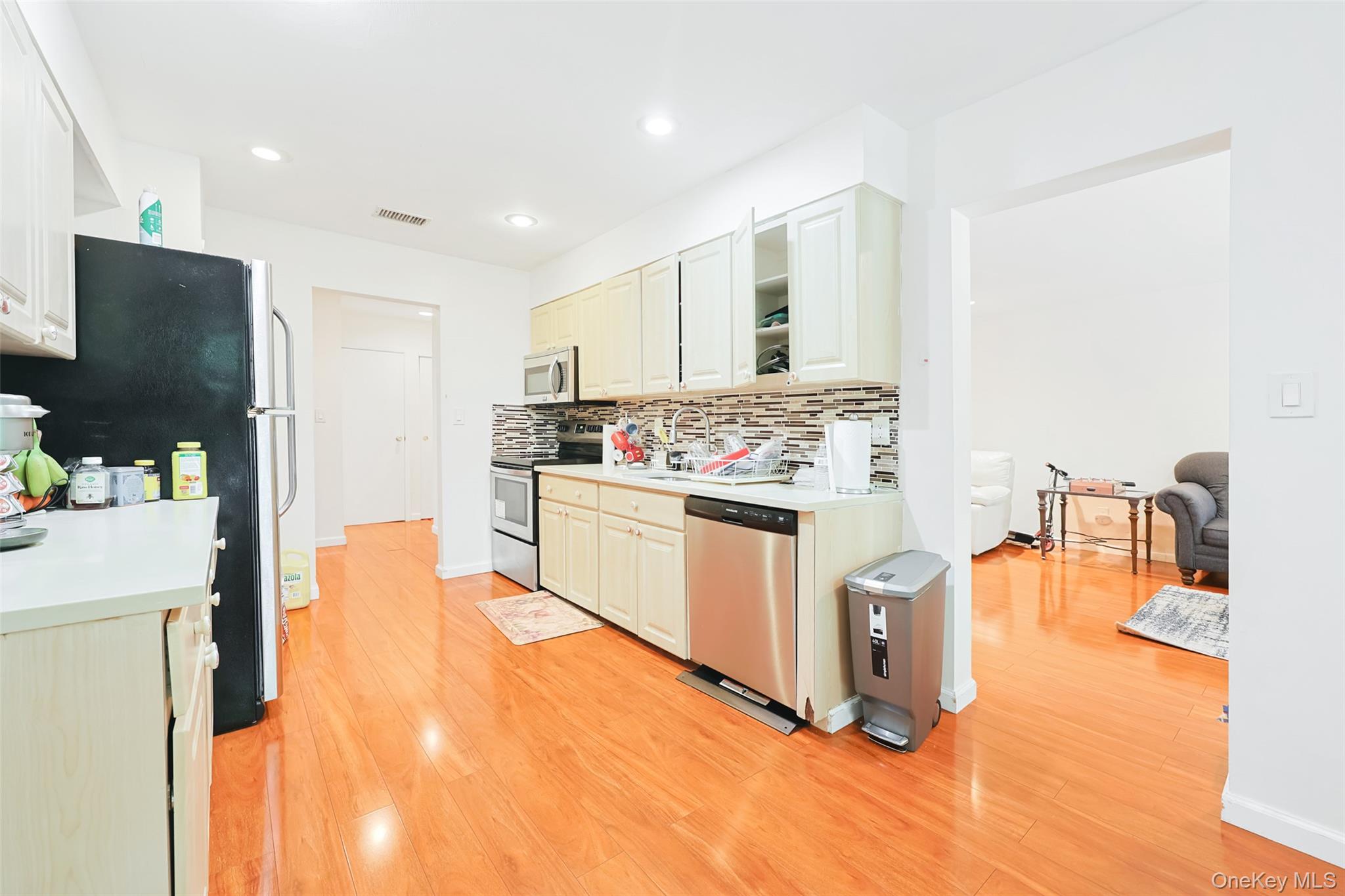 #7 photo, 41 Carriage Court, ナッソー郡 Jericho , NY 11753