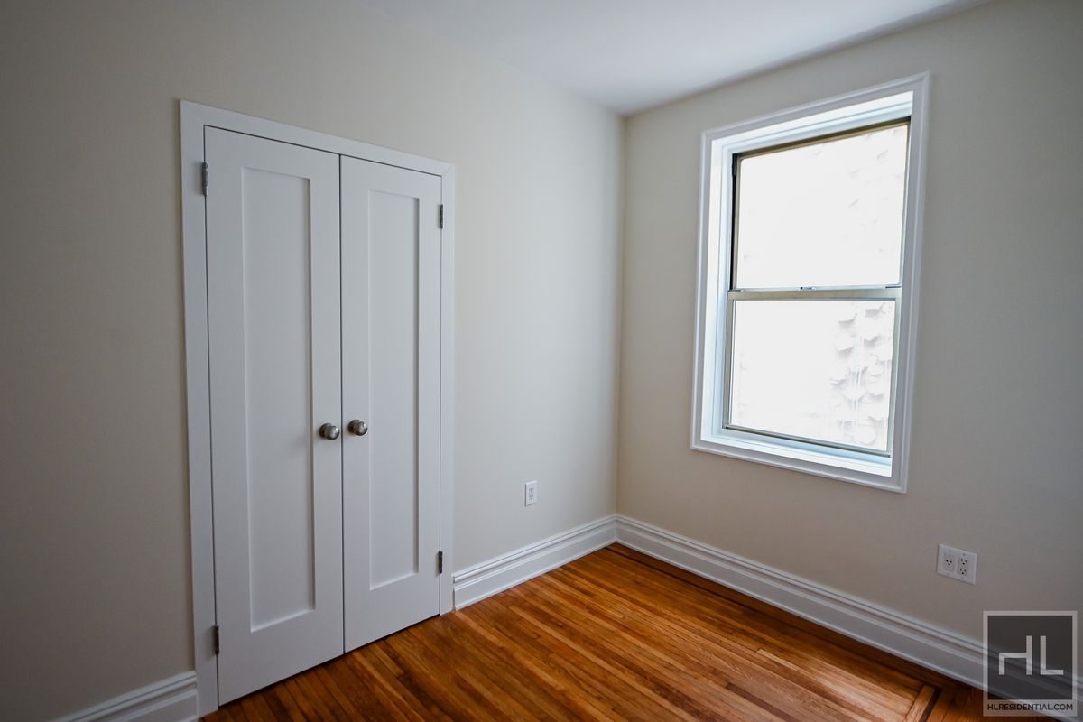 #5 photo, 160 E 3rd Street, マンハッタン East Village , NY 10009