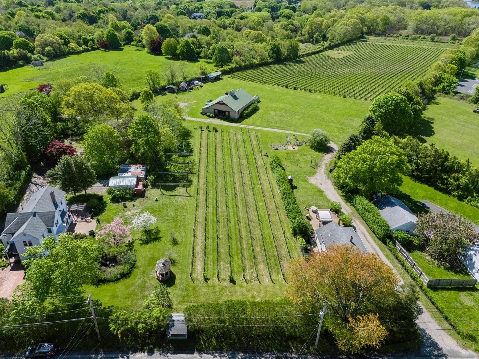 #2 photo, 35950 Main Road, サフォーク郡 Cutchogue , NY 11935