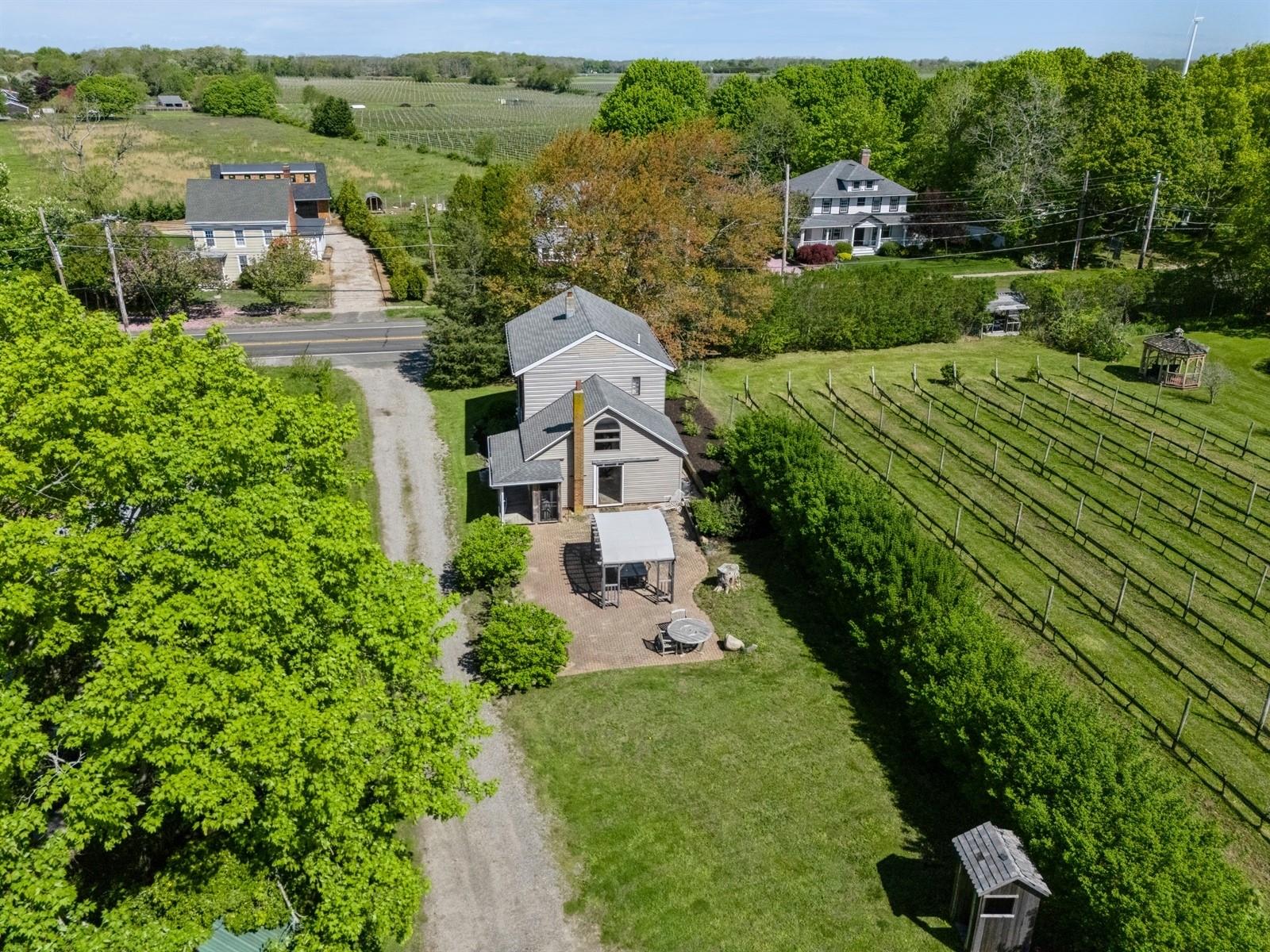 #4 photo, 35950 Main Road, サフォーク郡 Cutchogue , NY 11935