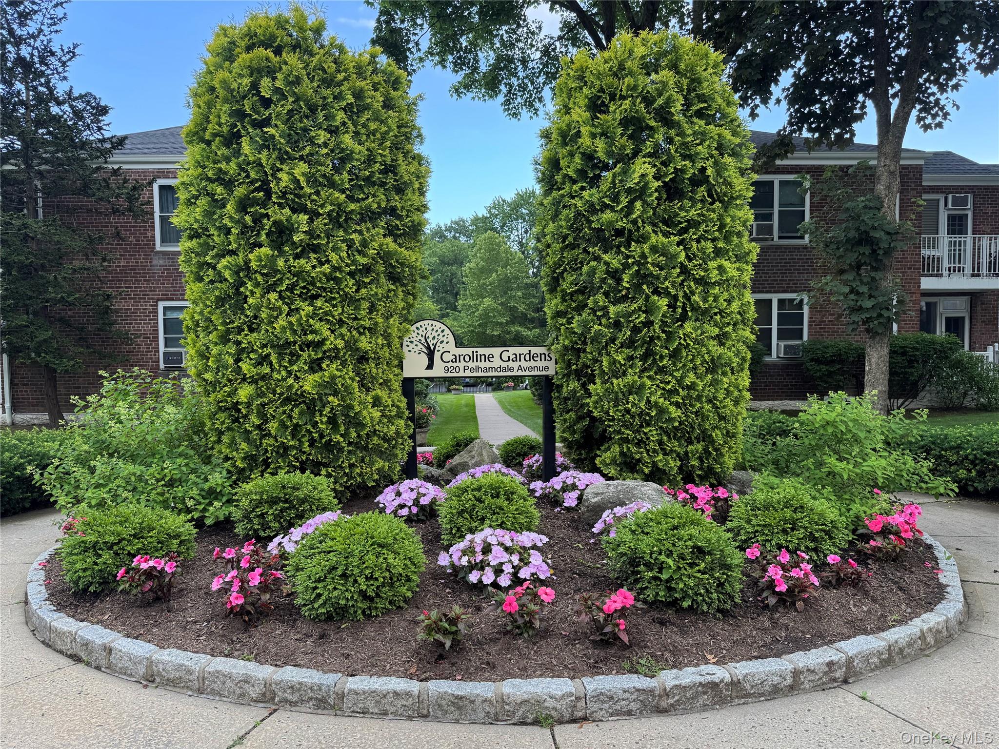 #1 photo, 920 Pelhamdale Avenue, Pelham , NY 10803