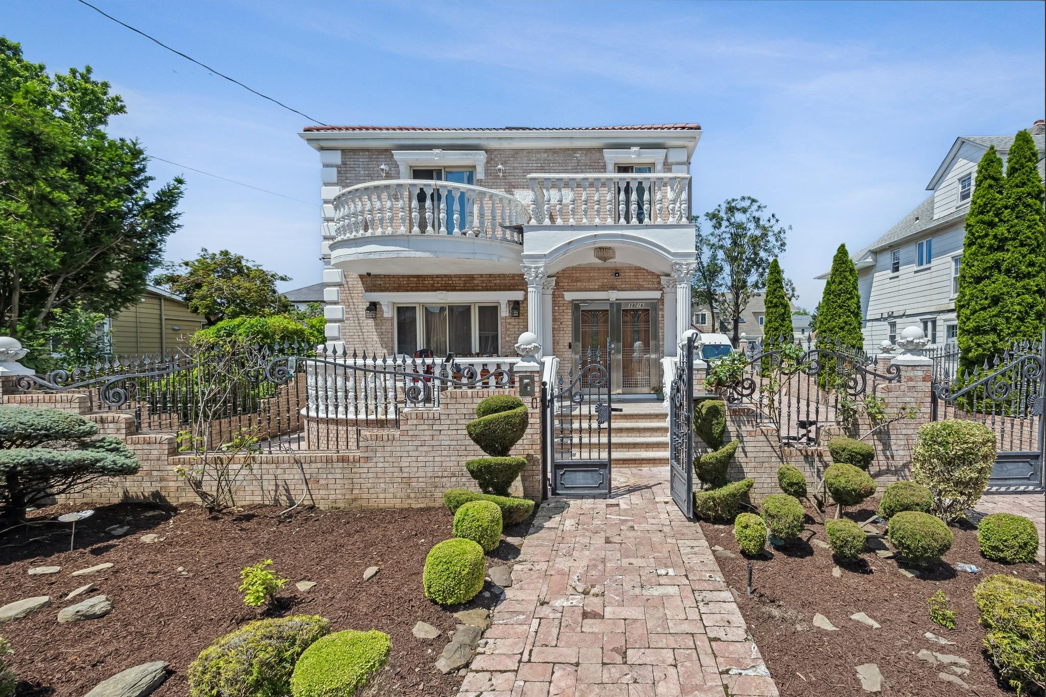 #1 photo, 38-16 220th Street, クイーンズ区 Bayside , NY 11361