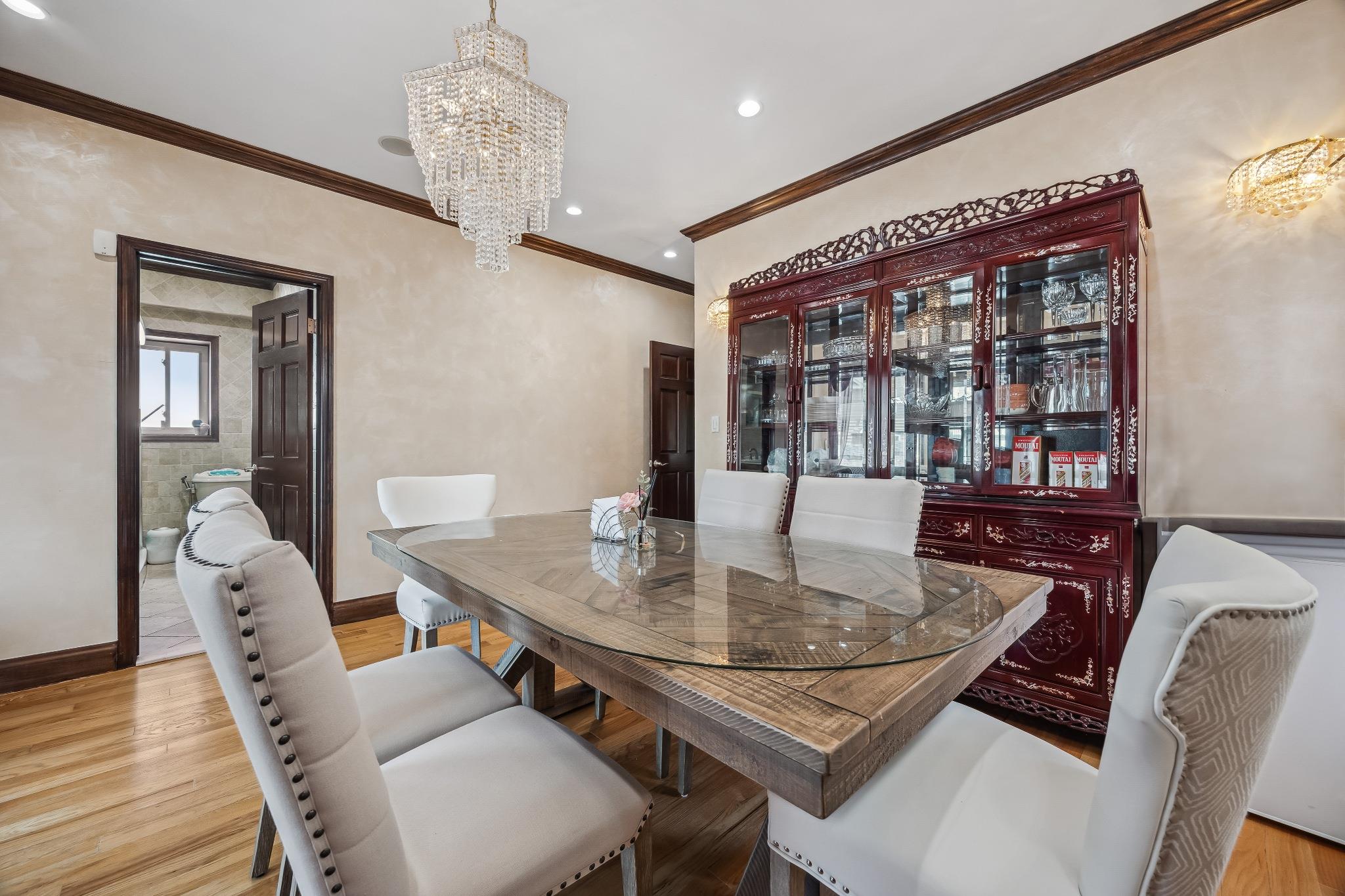 #12 photo, 38-16 220th Street, クイーンズ区 Bayside , NY 11361