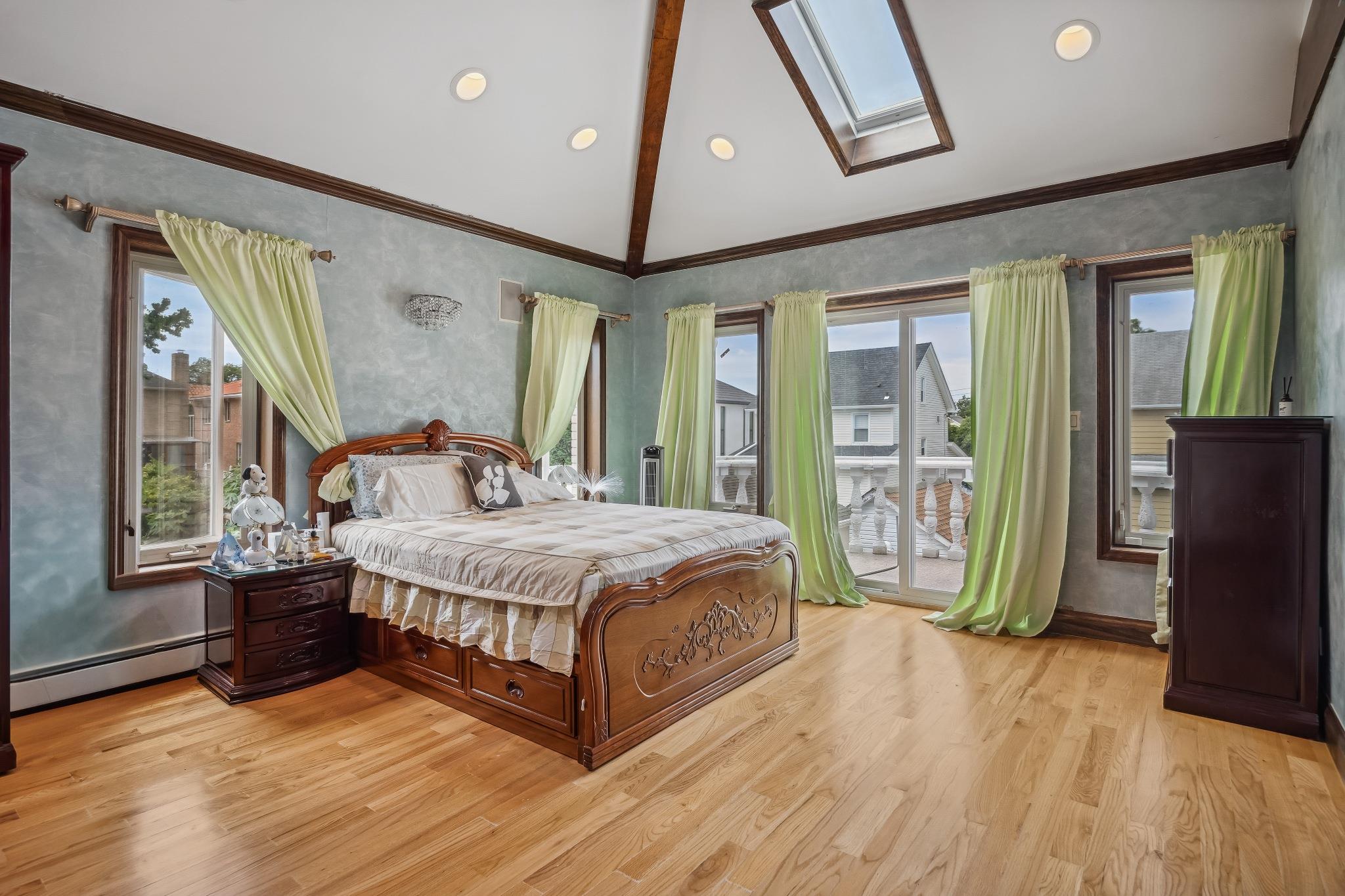 #13 photo, 38-16 220th Street, クイーンズ区 Bayside , NY 11361