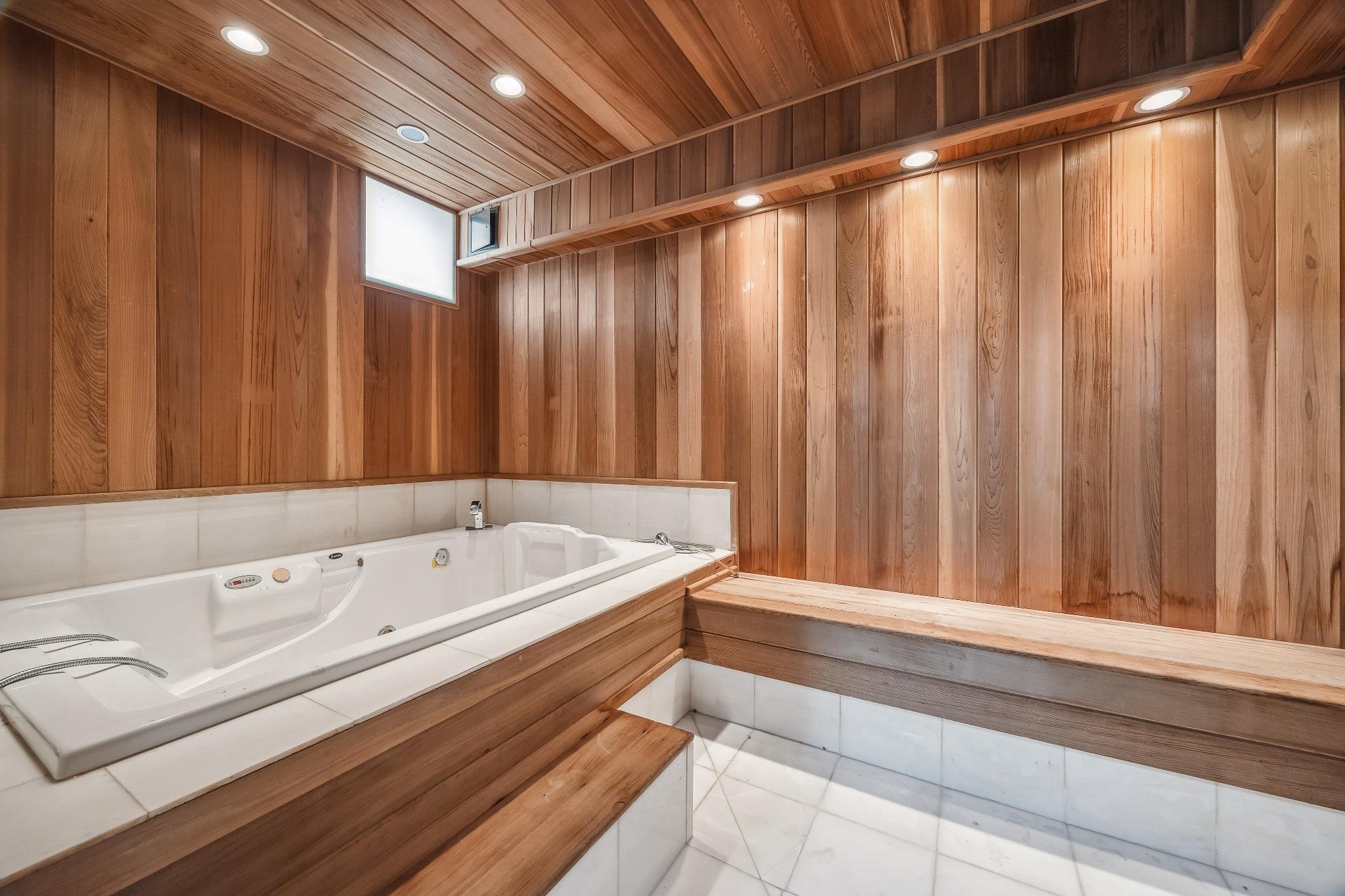 #16 photo, 38-16 220th Street, クイーンズ区 Bayside , NY 11361