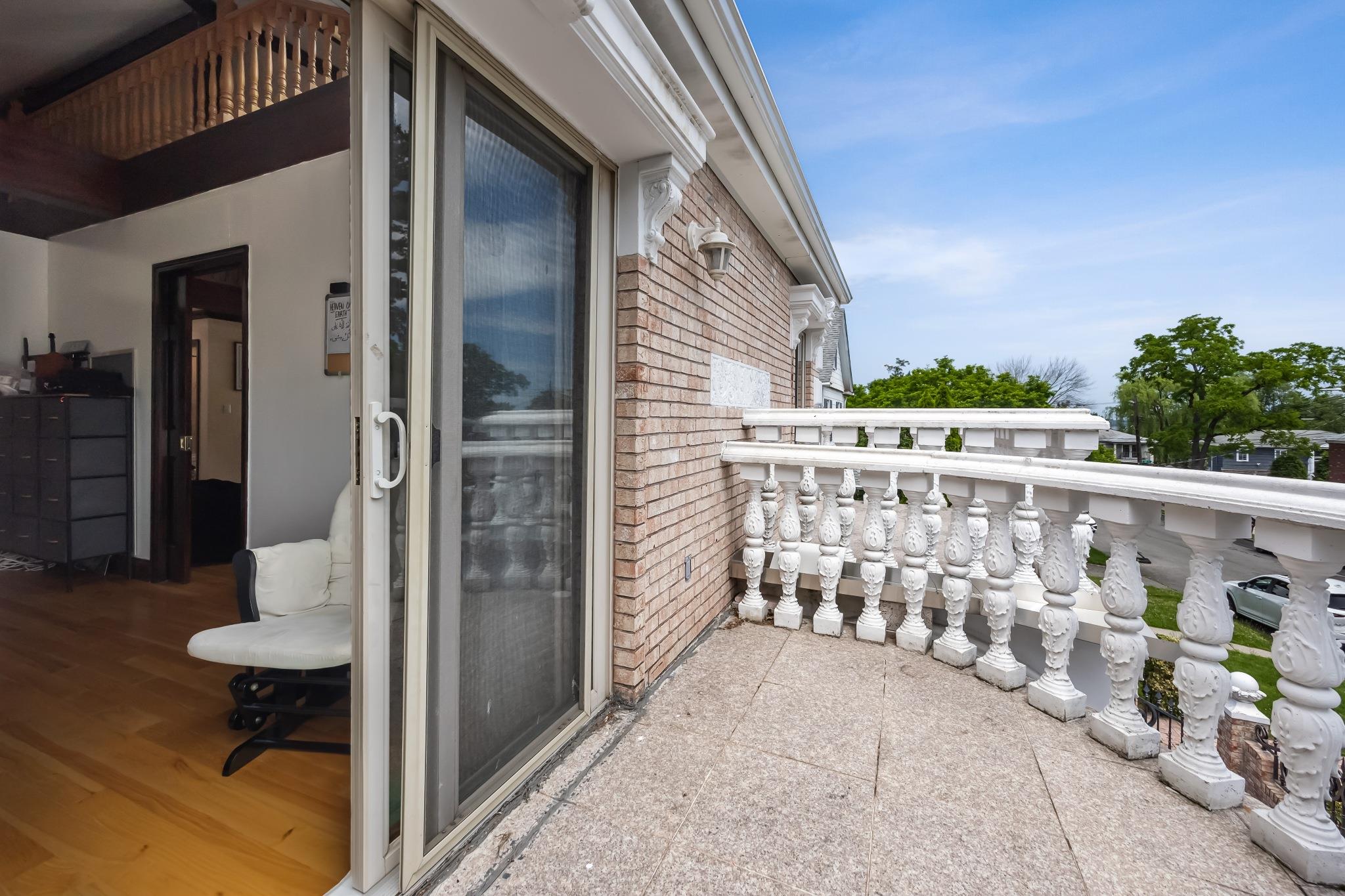 #19 photo, 38-16 220th Street, クイーンズ区 Bayside , NY 11361