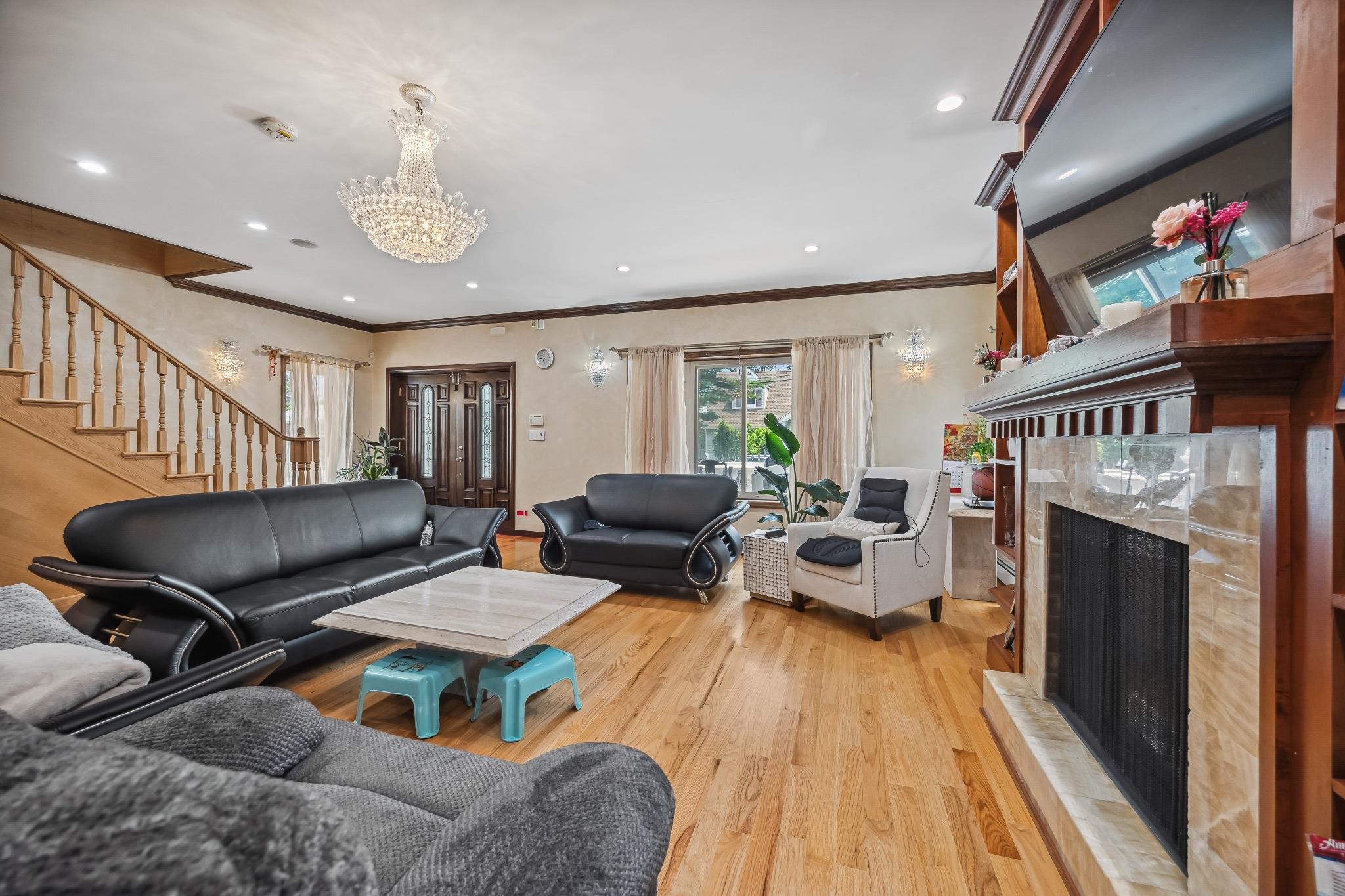 #7 photo, 38-16 220th Street, クイーンズ区 Bayside , NY 11361