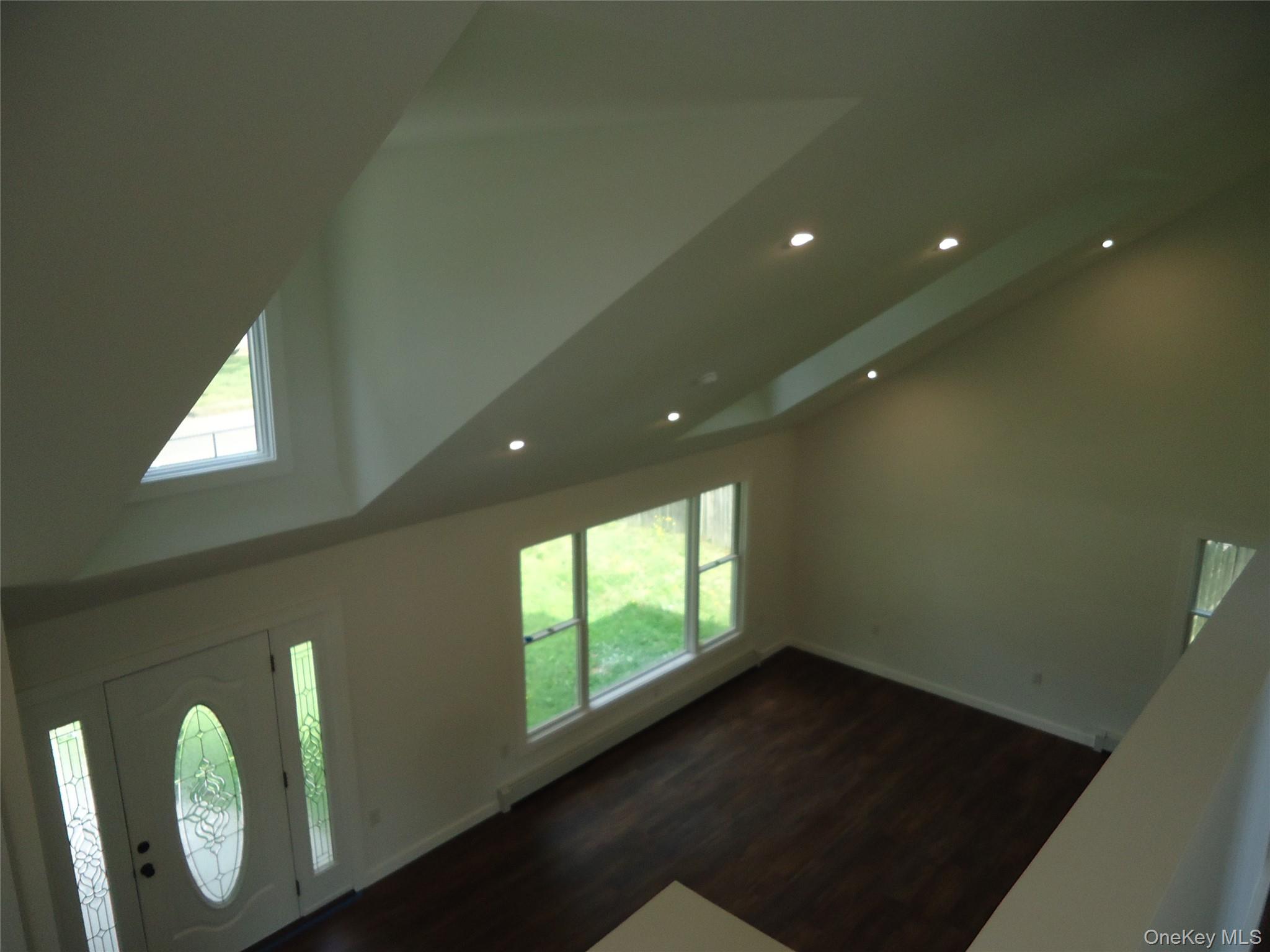 #11 photo, 193 Laurelton Drive, サフォーク郡 Mastic Beach , NY 11951