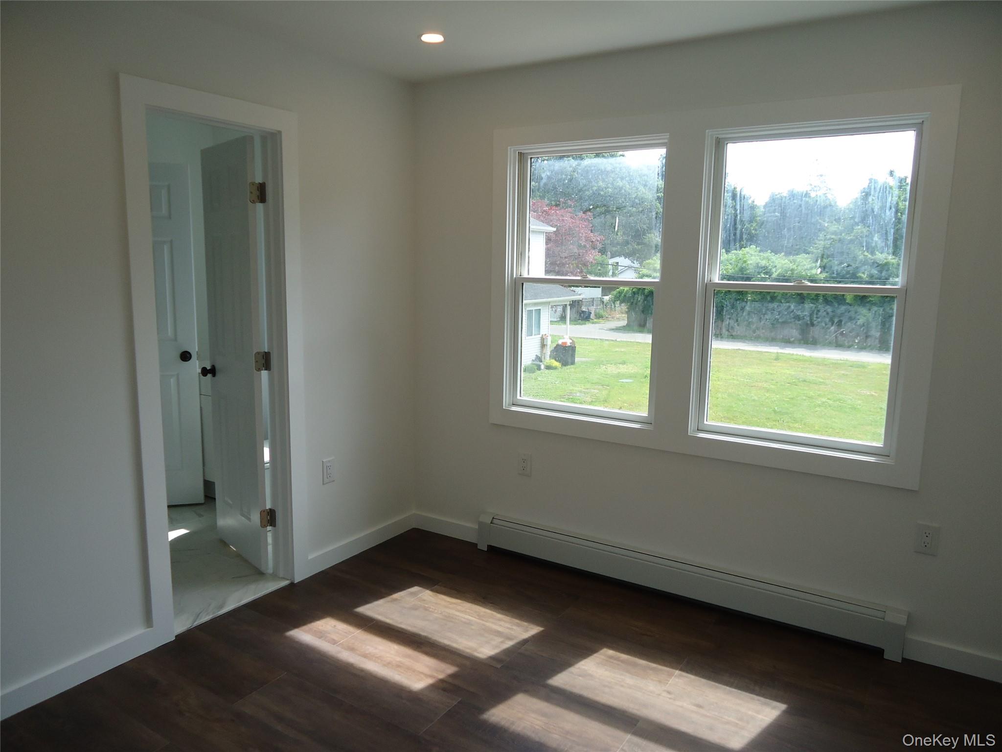 #17 photo, 193 Laurelton Drive, サフォーク郡 Mastic Beach , NY 11951