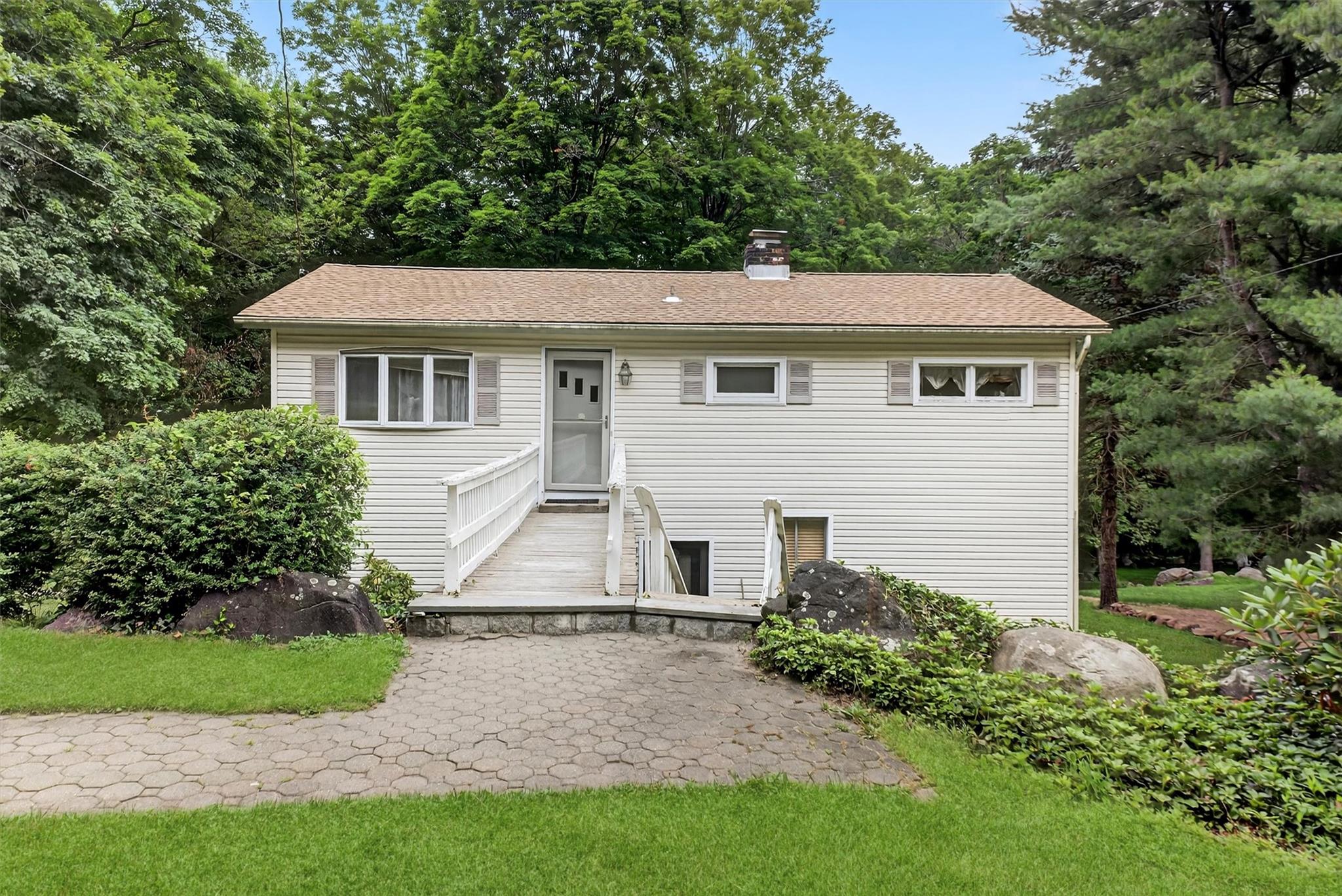 #1 photo, 3 Galloway Lane, Cortlandt Manor , NY 10567